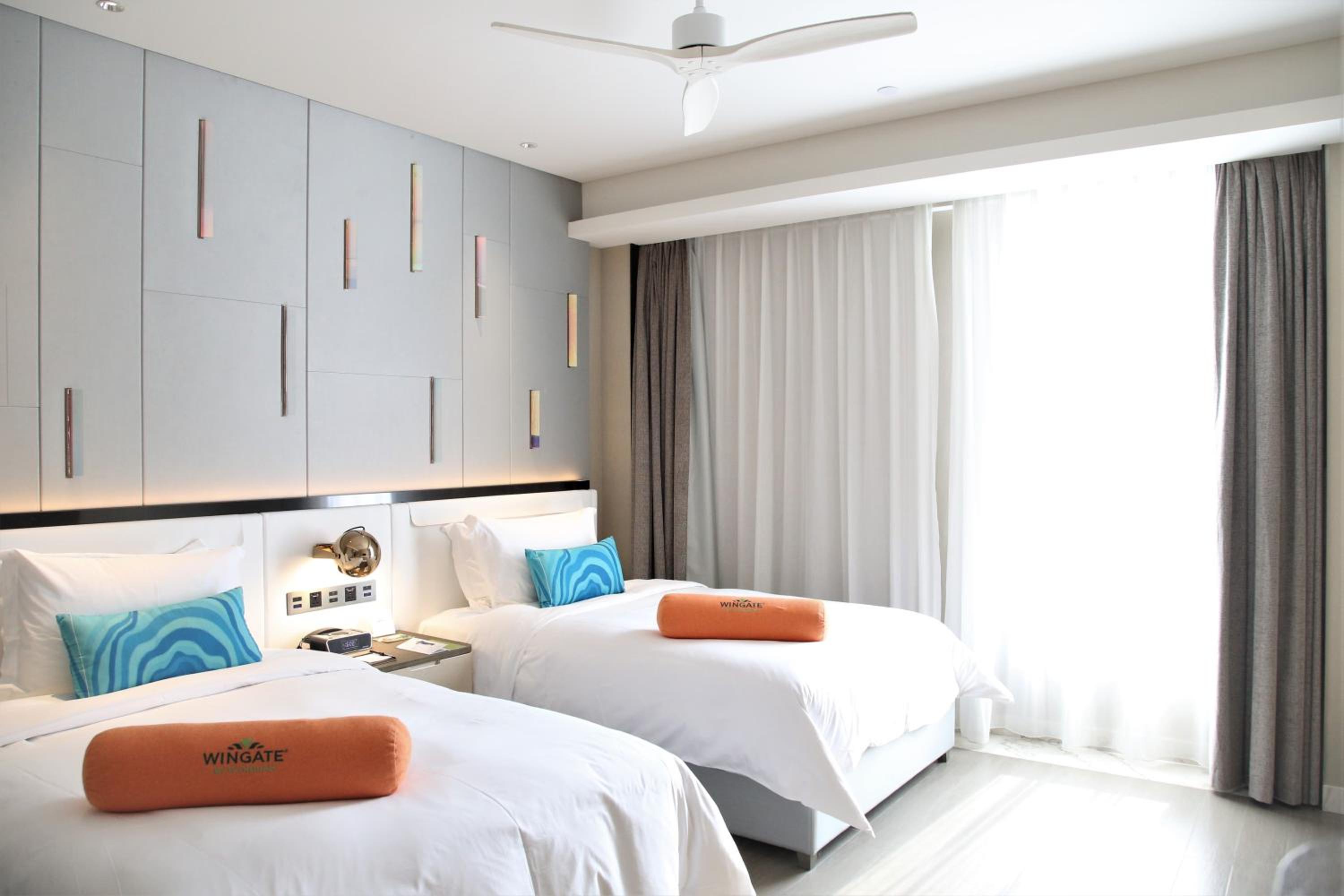 Deluxe Twin Room With Mountain View - Smoking photo 1