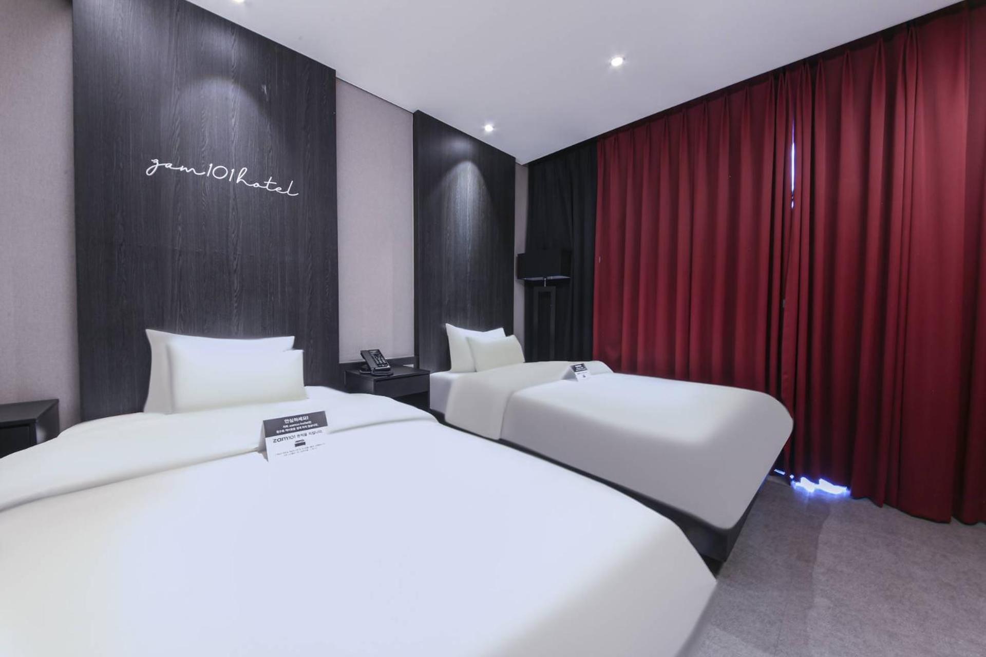 Deluxe Twin Room - Photo 2