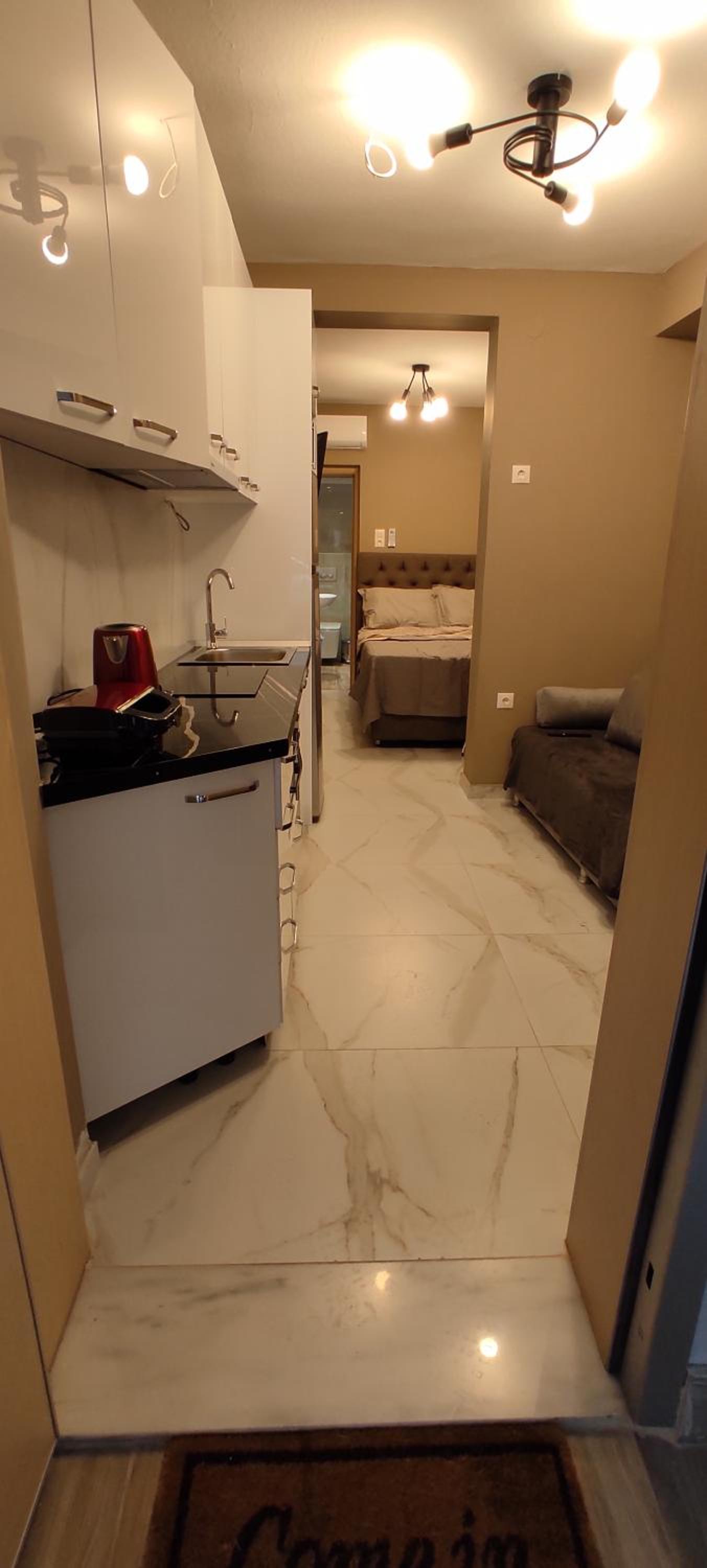 One-Bedroom Apartment - Photo 27