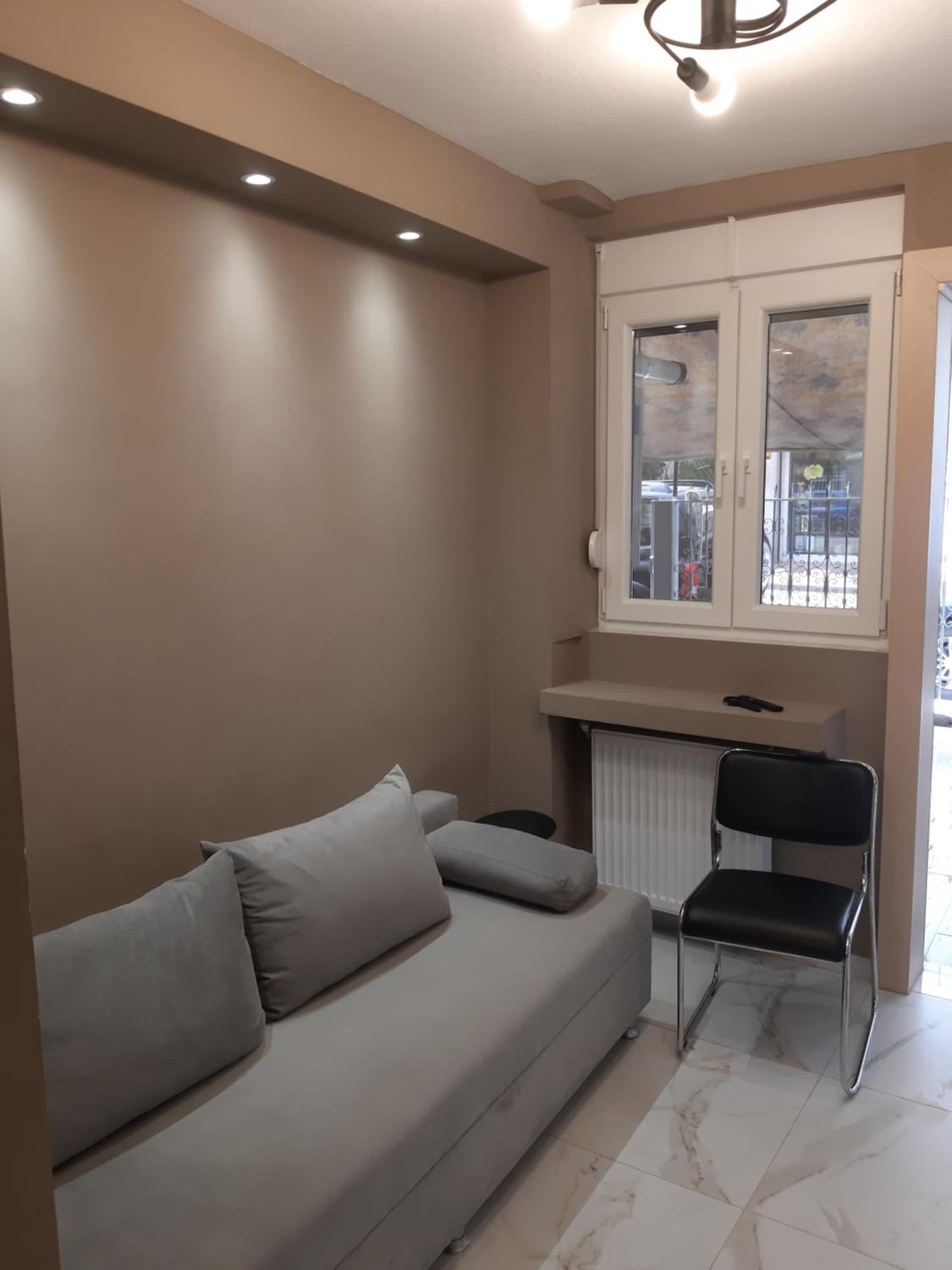 One-Bedroom Apartment - Photo 38