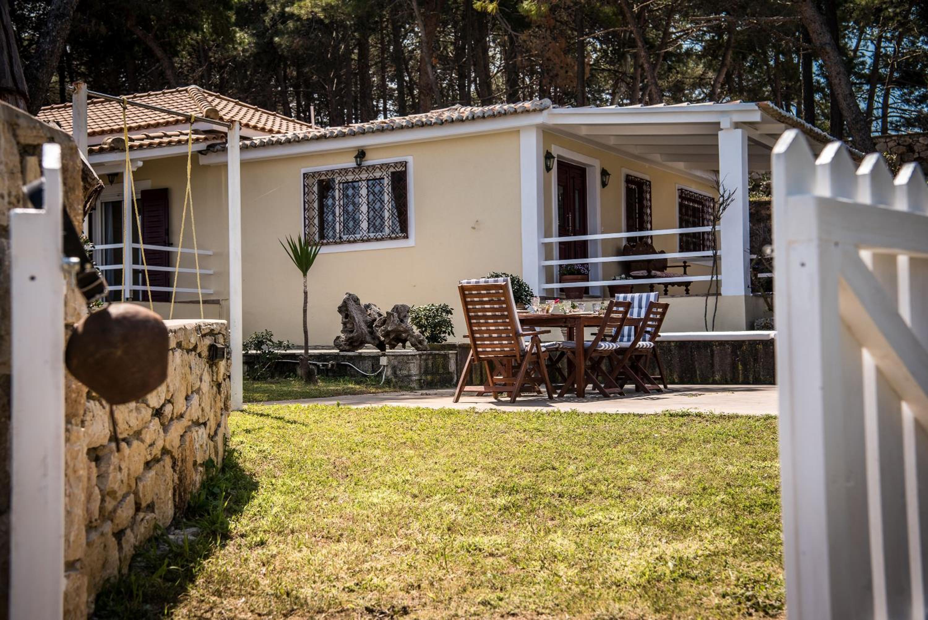 Three-Bedroom Villa photo 2