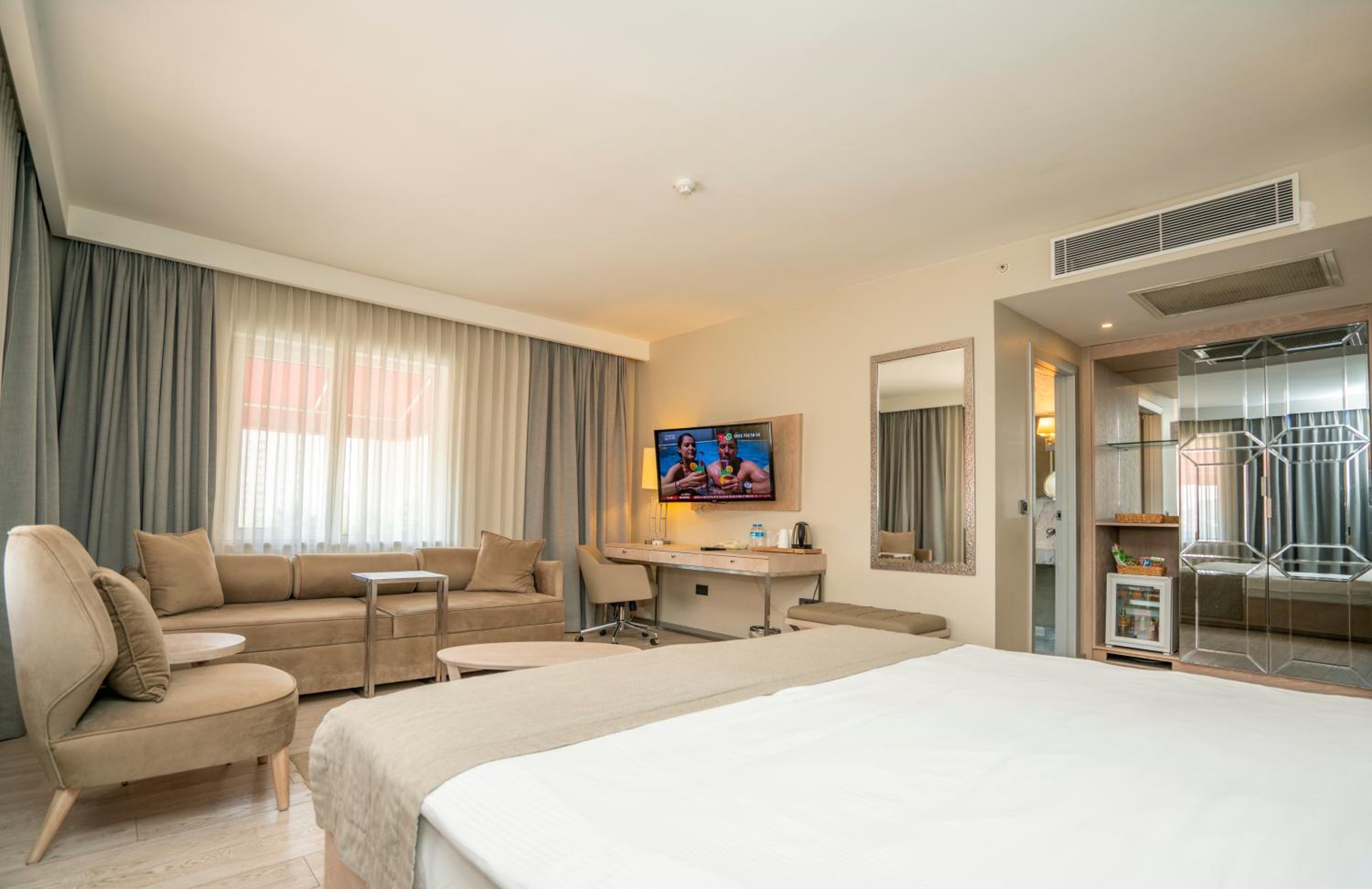 Executive Suite photo 3