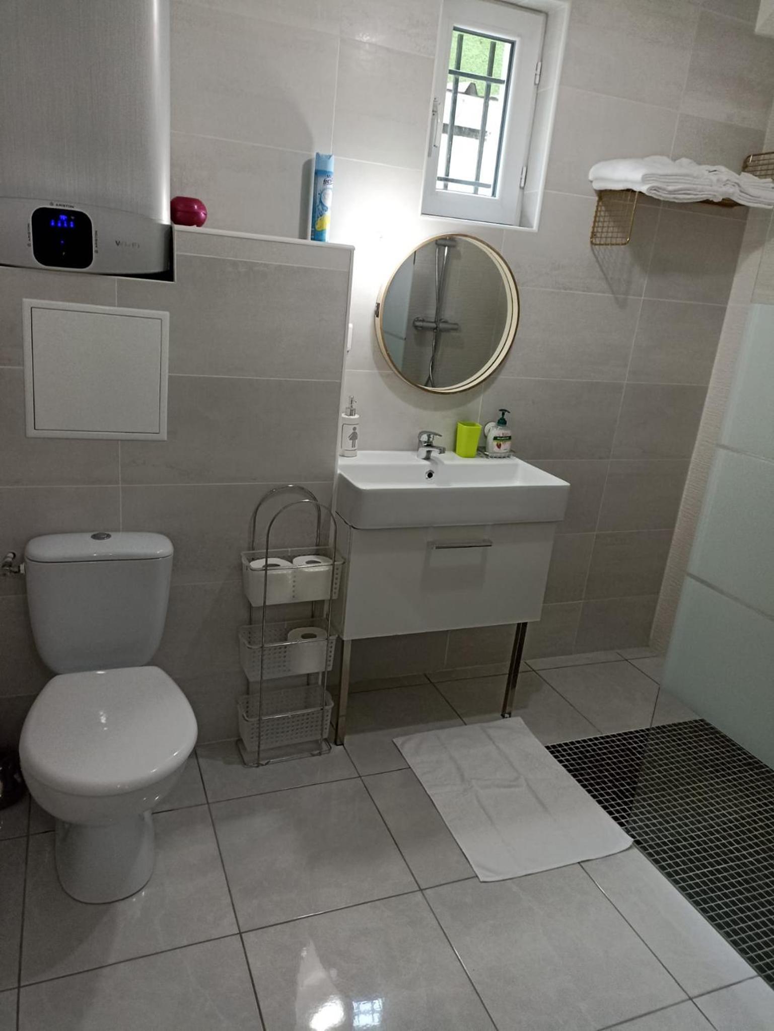 Two-Bedroom Apartment - Photo 10