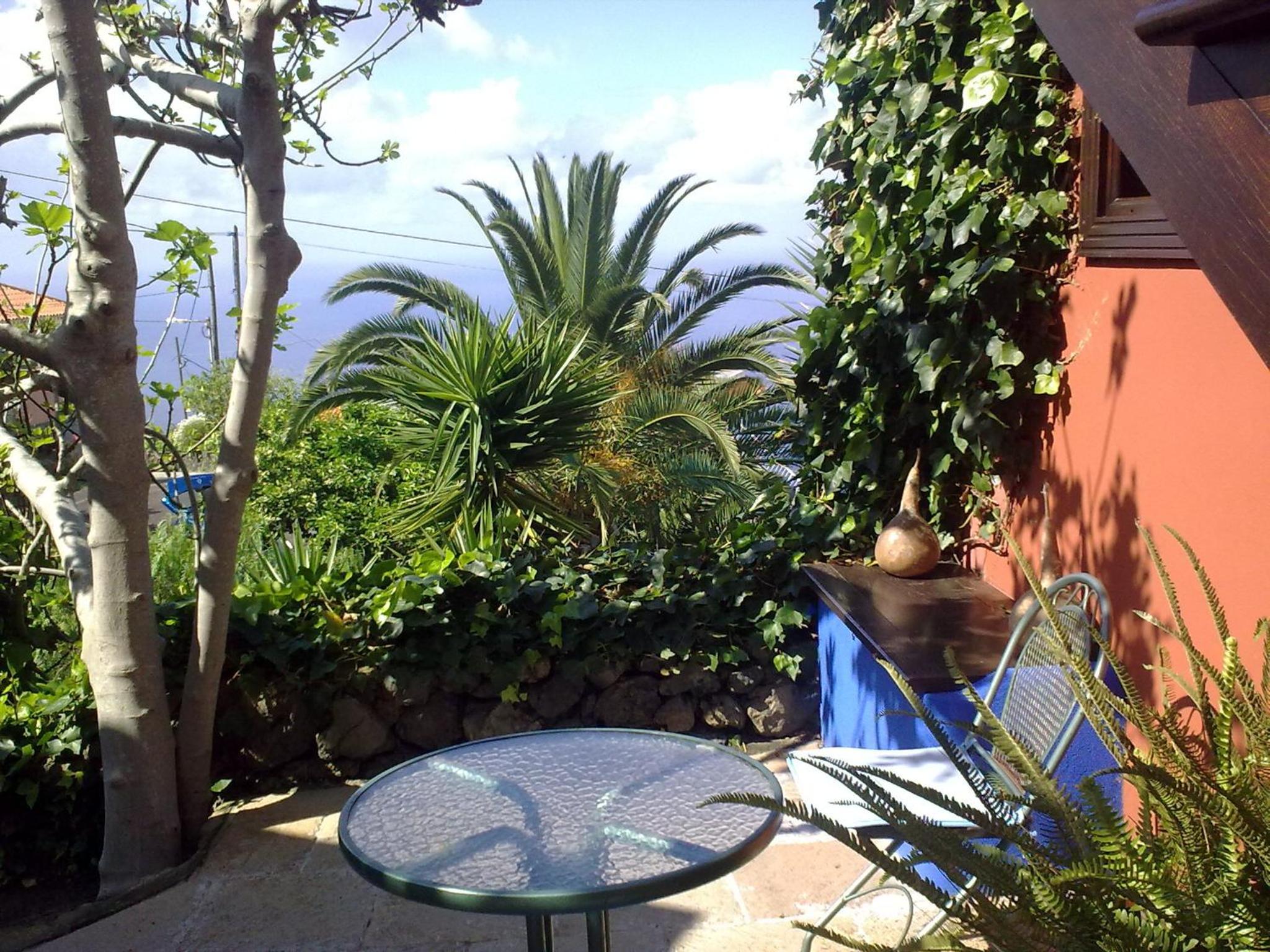 One-Bedroom Villa with Terrace - Photo 12