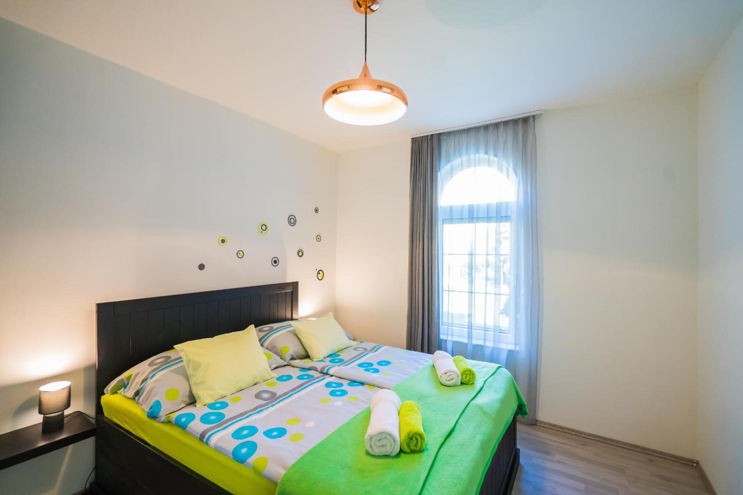 Apartment with Terrace - Photo 51