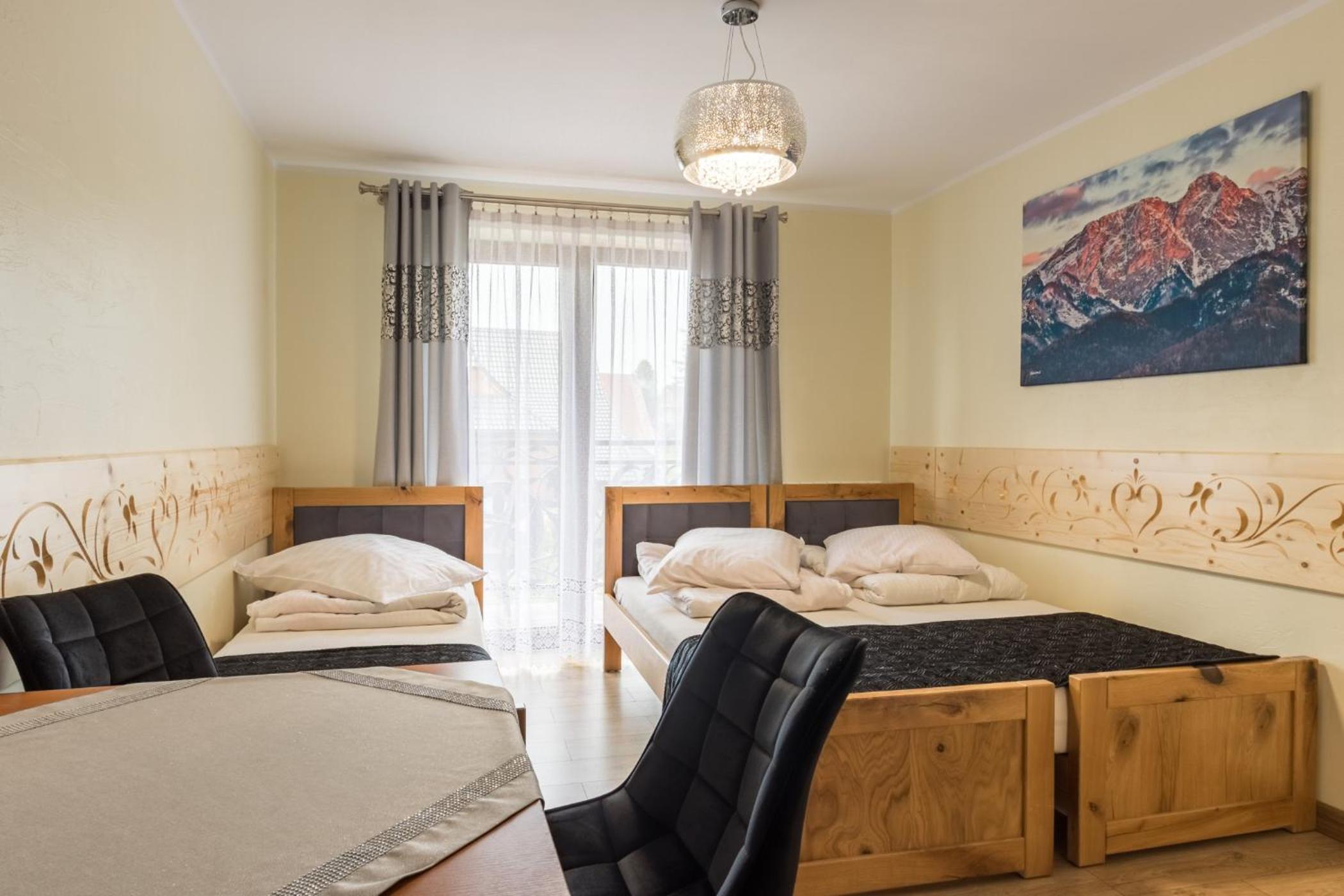 Triple Room with Private Bathroom photo 1