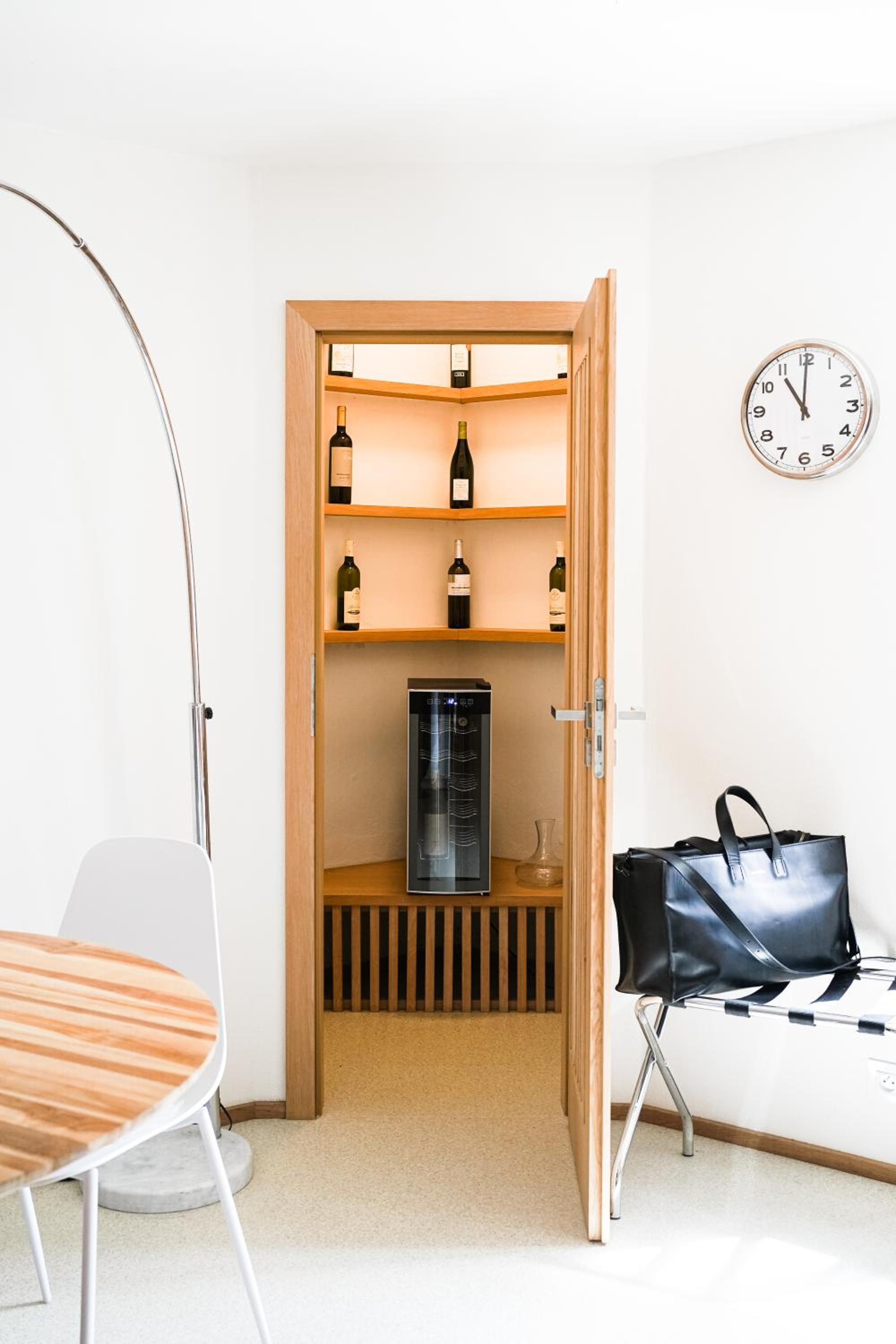 Apartment - Photo 8