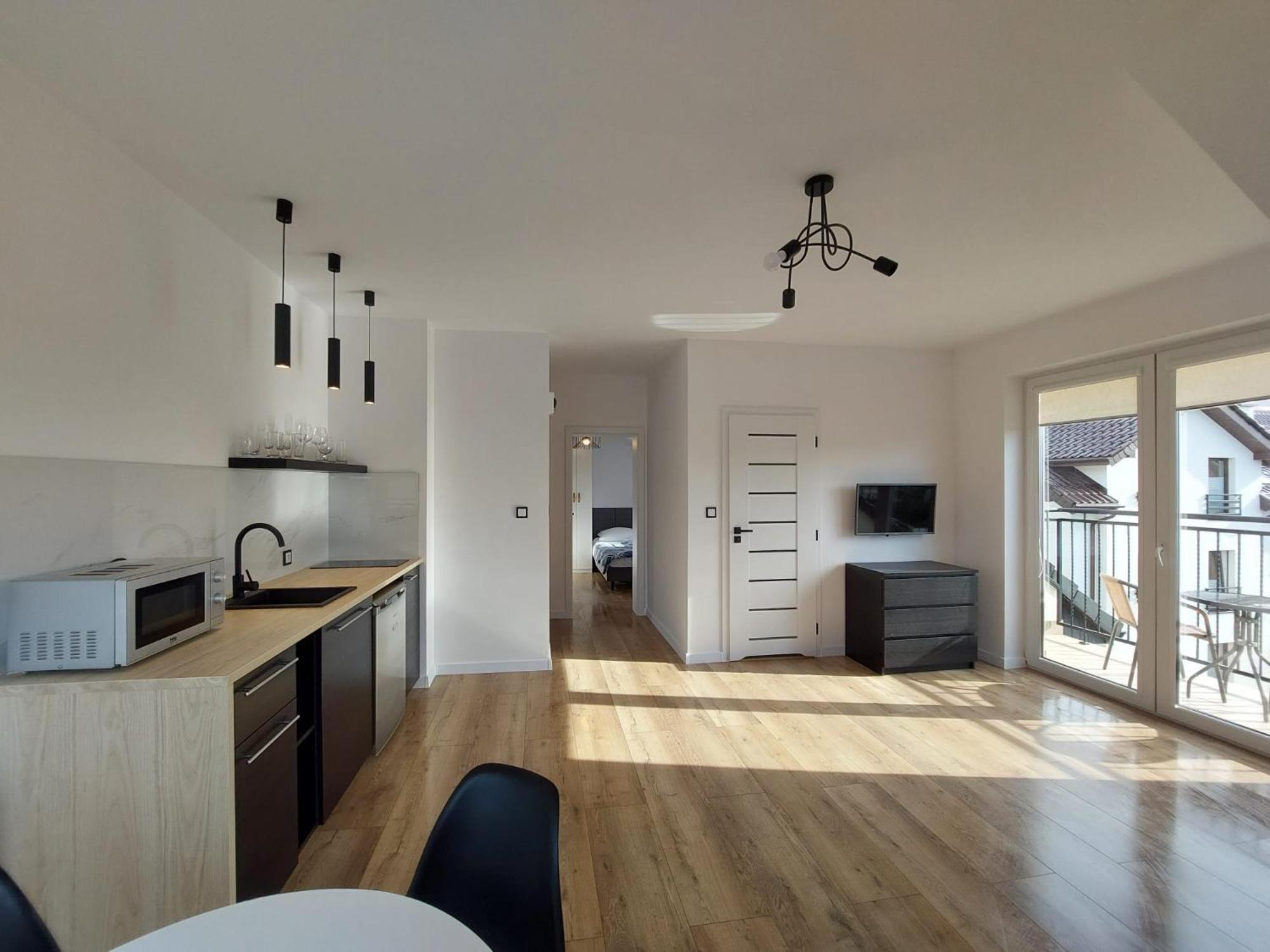 Apartment with Balcony photo 2
