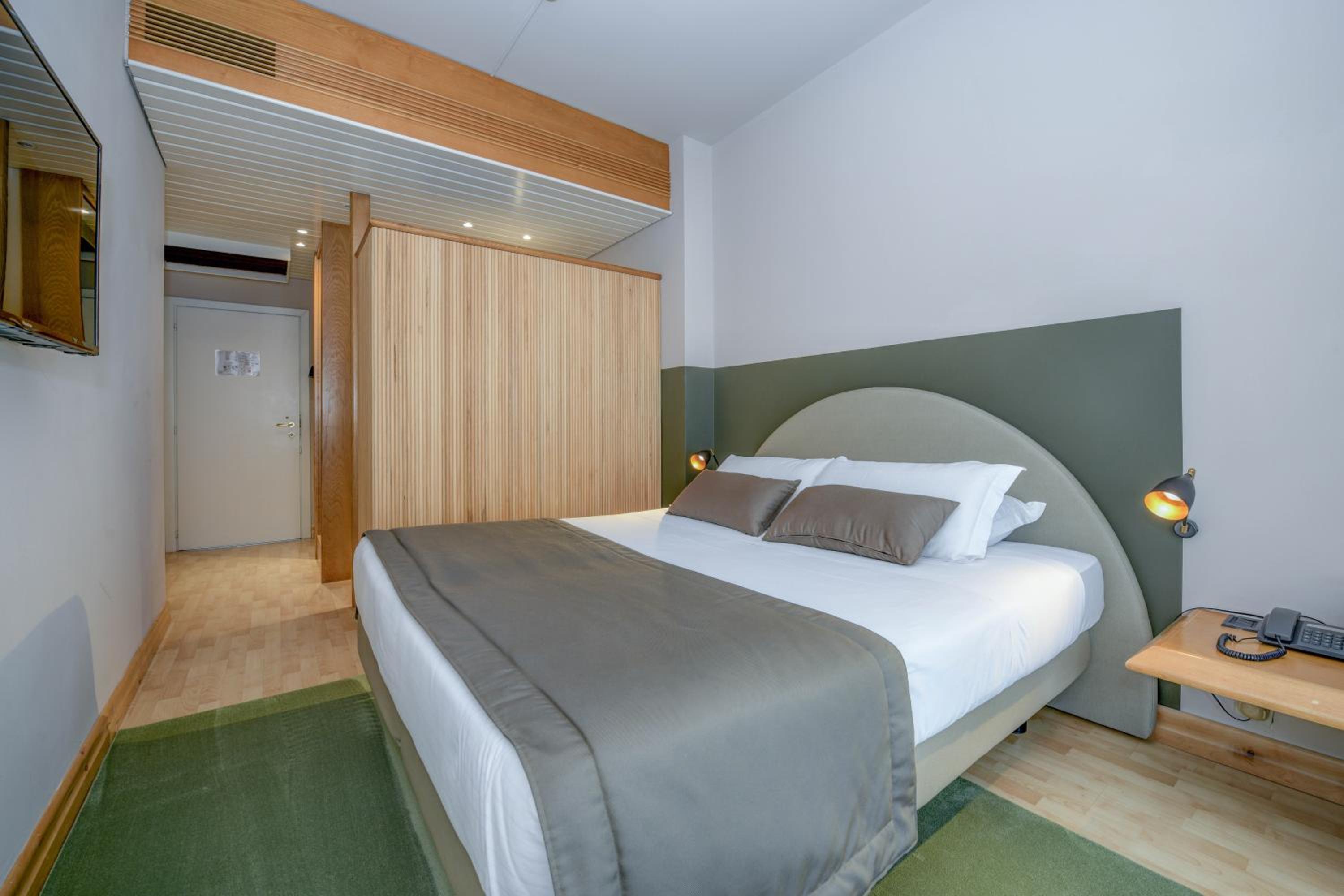 Premium Double Room - Photo 4