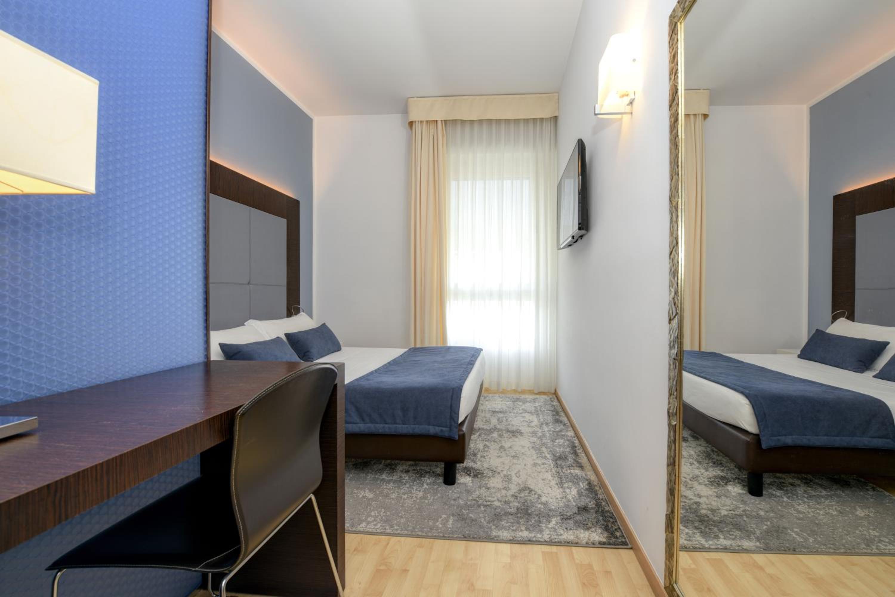 Superior Double Room - Photo 2