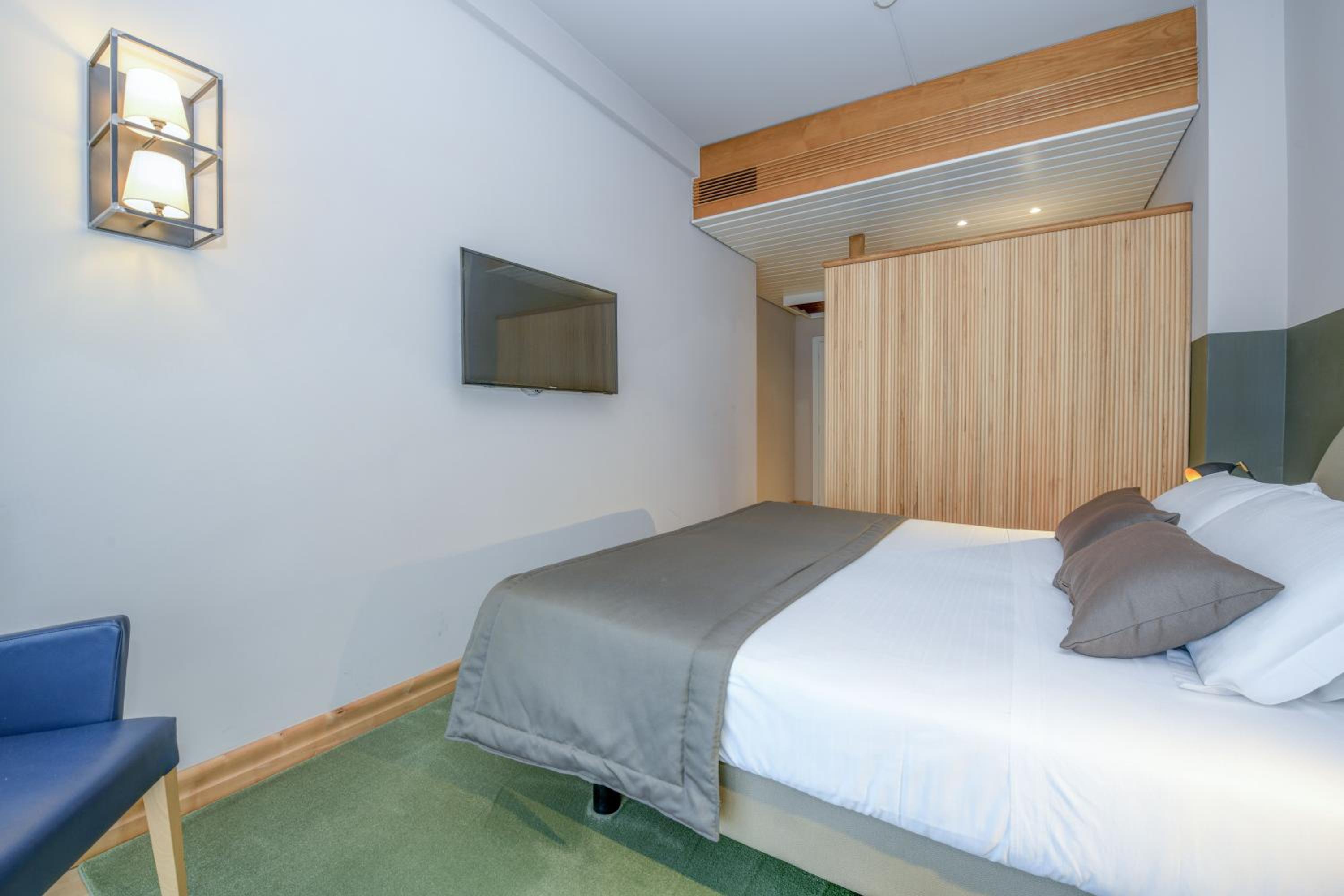 Premium Double Room - Photo 5