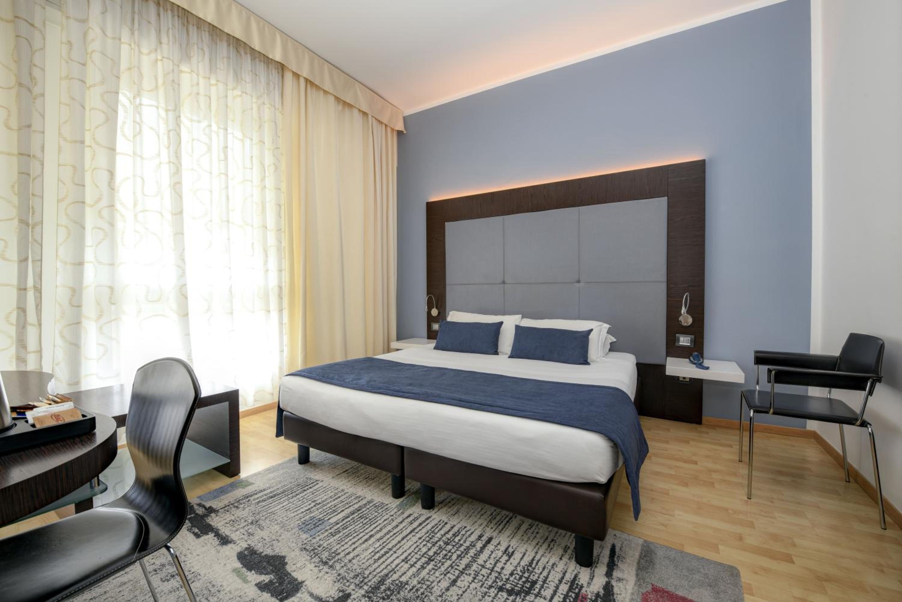 Junior Suite - Photo 1