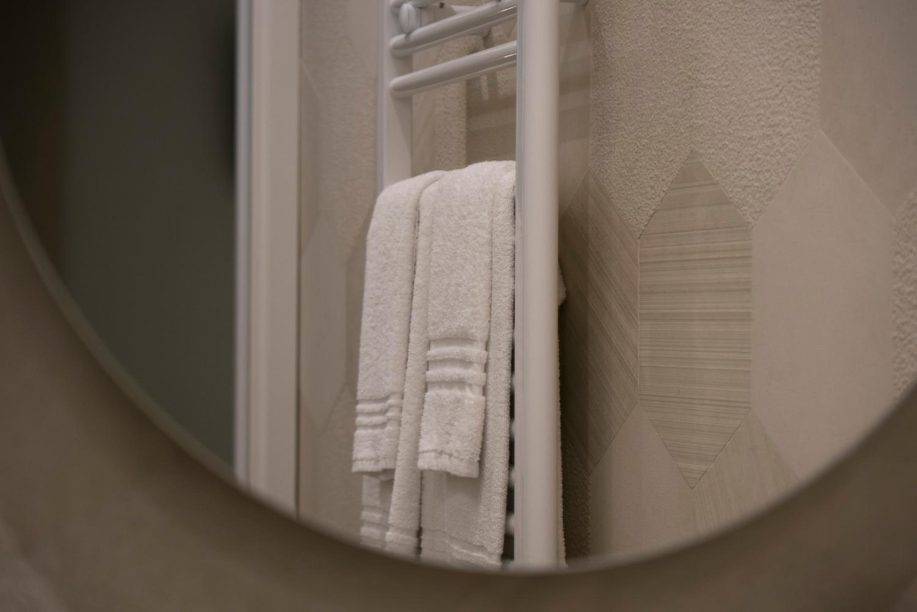 Deluxe Double Room with Bath photo 2