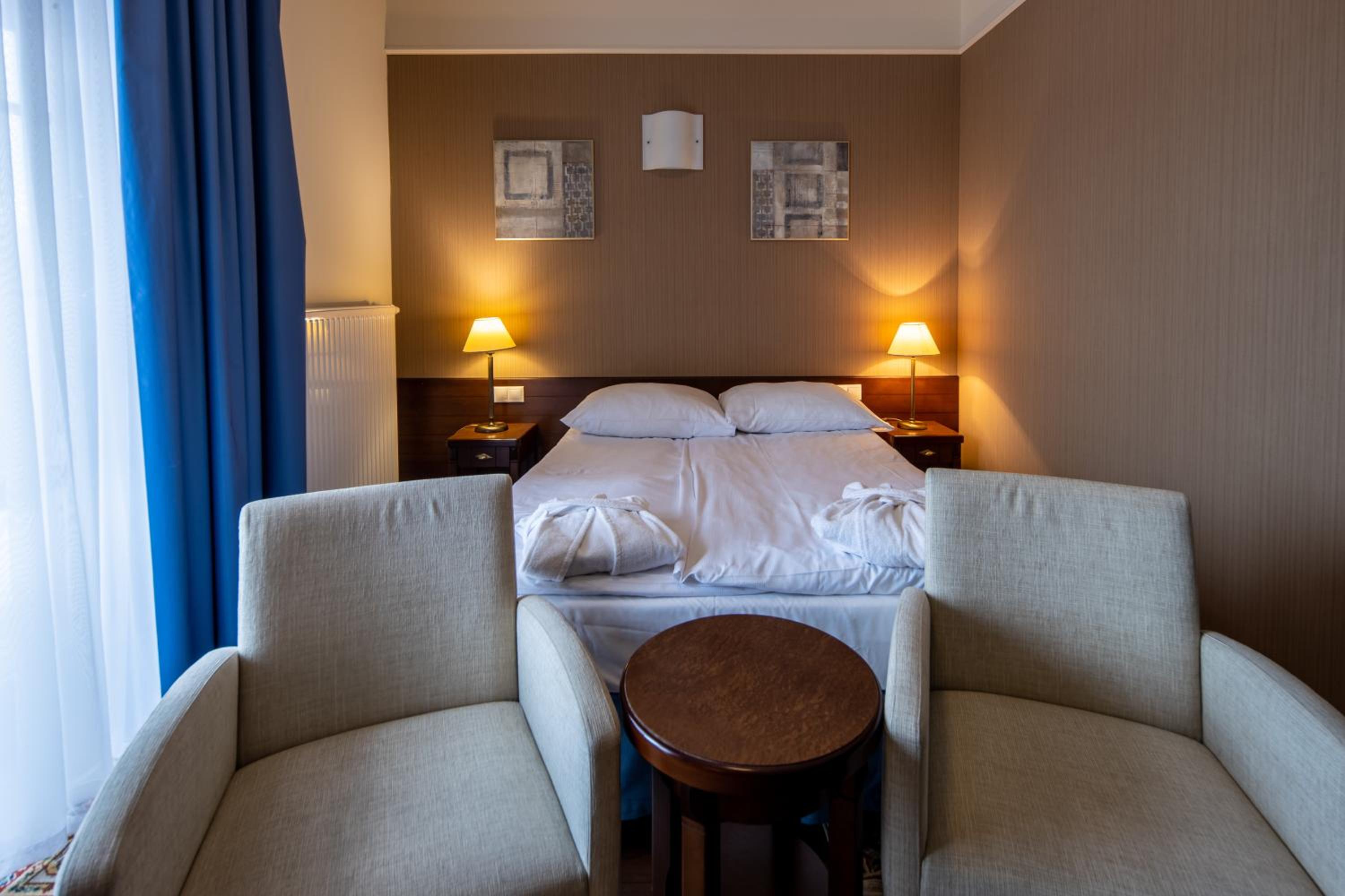 Double Room - Photo 2