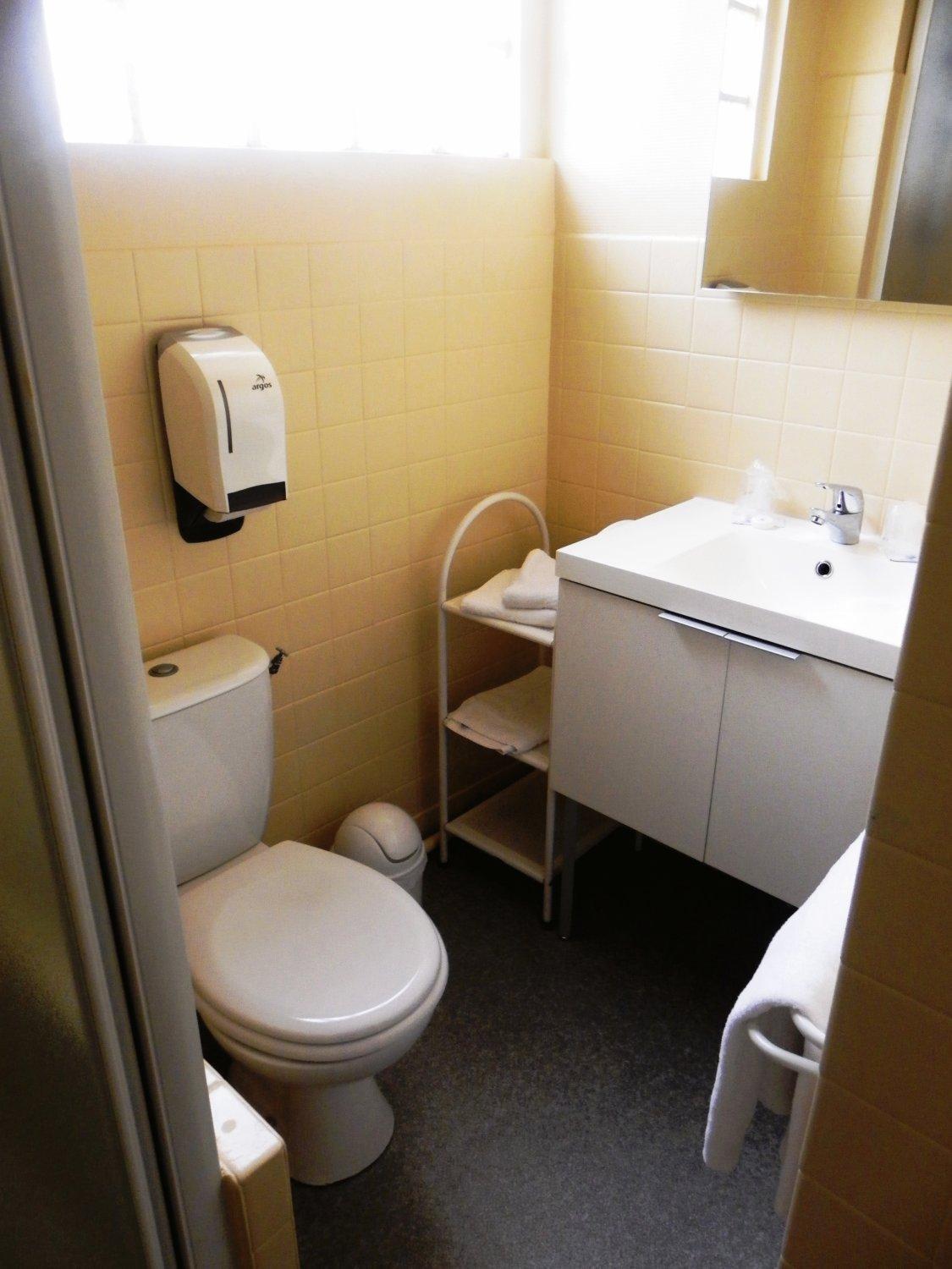 Double Room - Photo 3