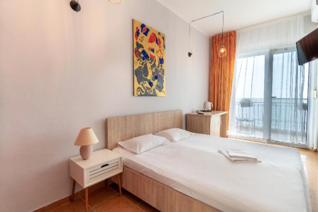 Superior Double Room with Balcony and Sea View photo 2