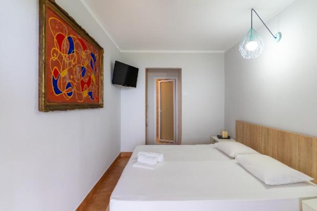 Twin Room with Sea View - Photo 7