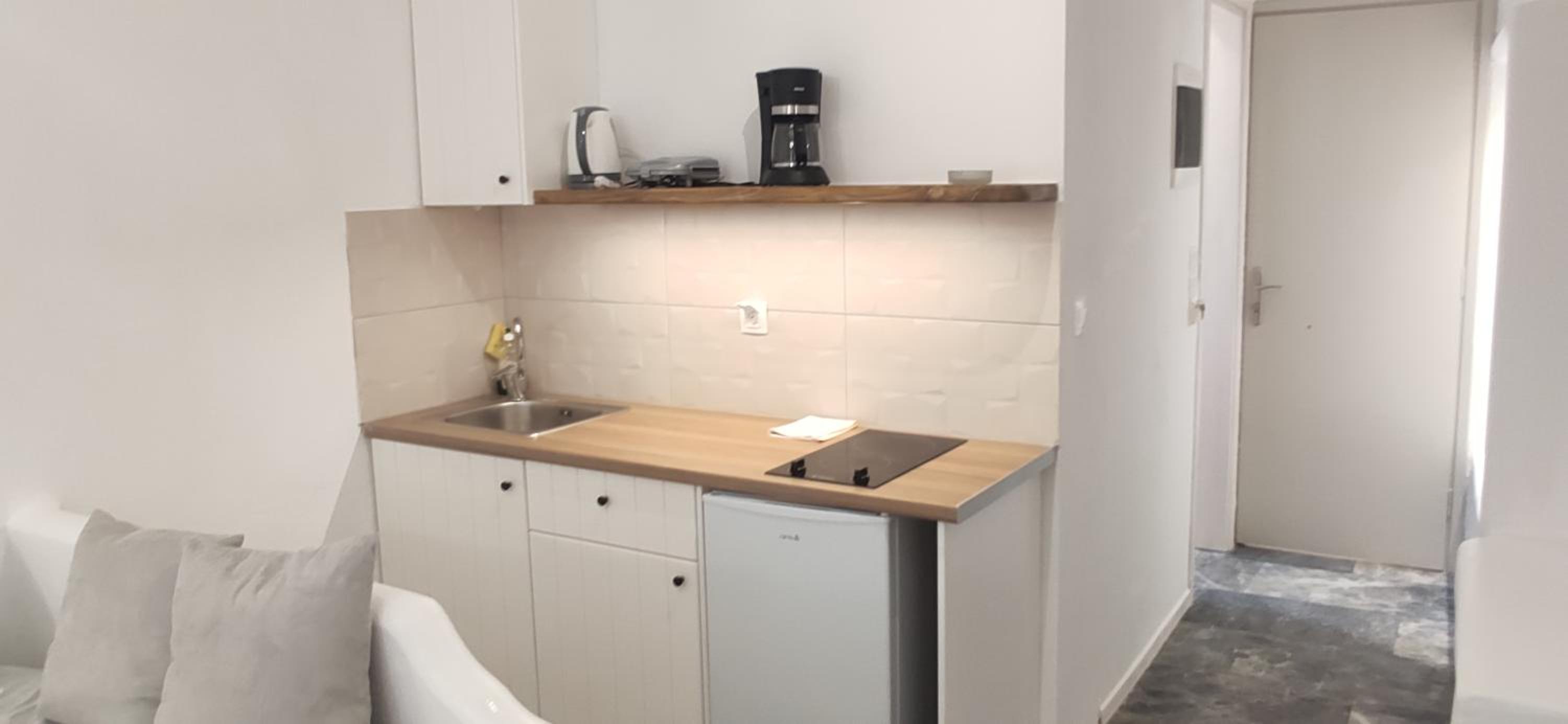 Superior Triple Room with Sea View - Photo 3