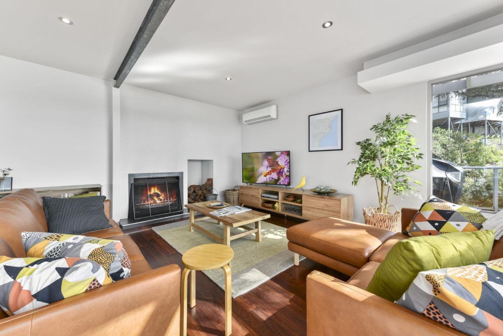 Three-Bedroom House photo 1
