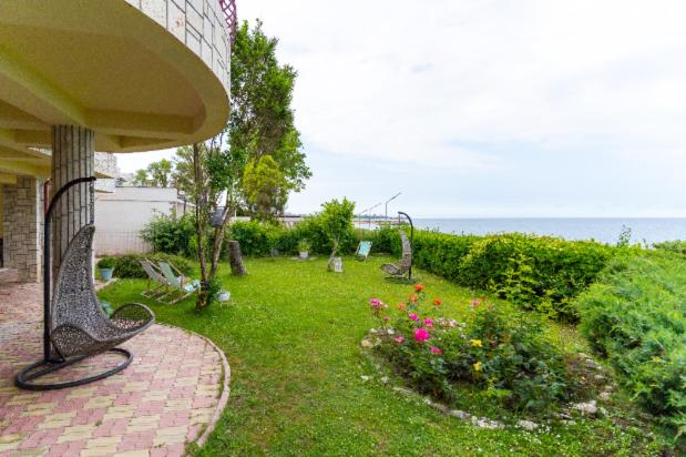 Twin Room with Sea View - Photo 19