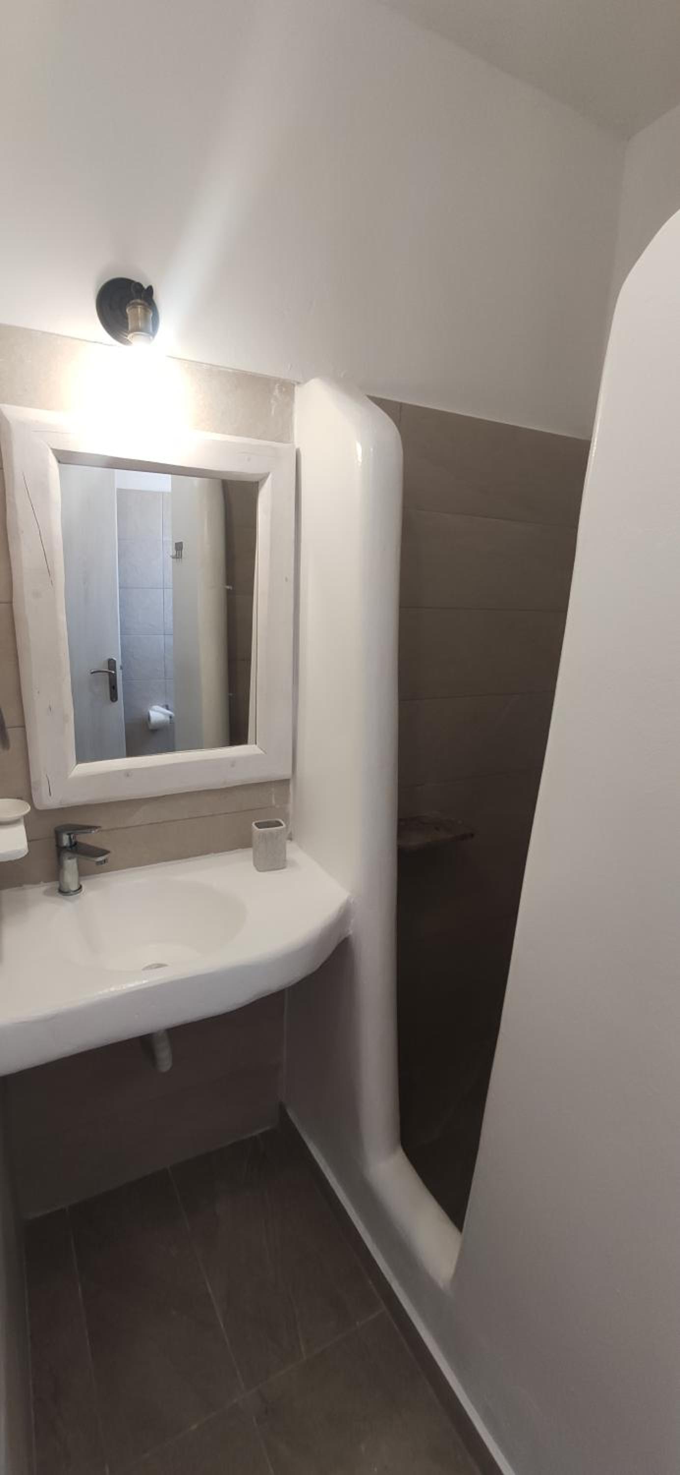Superior Triple Room with Sea View - Photo 9
