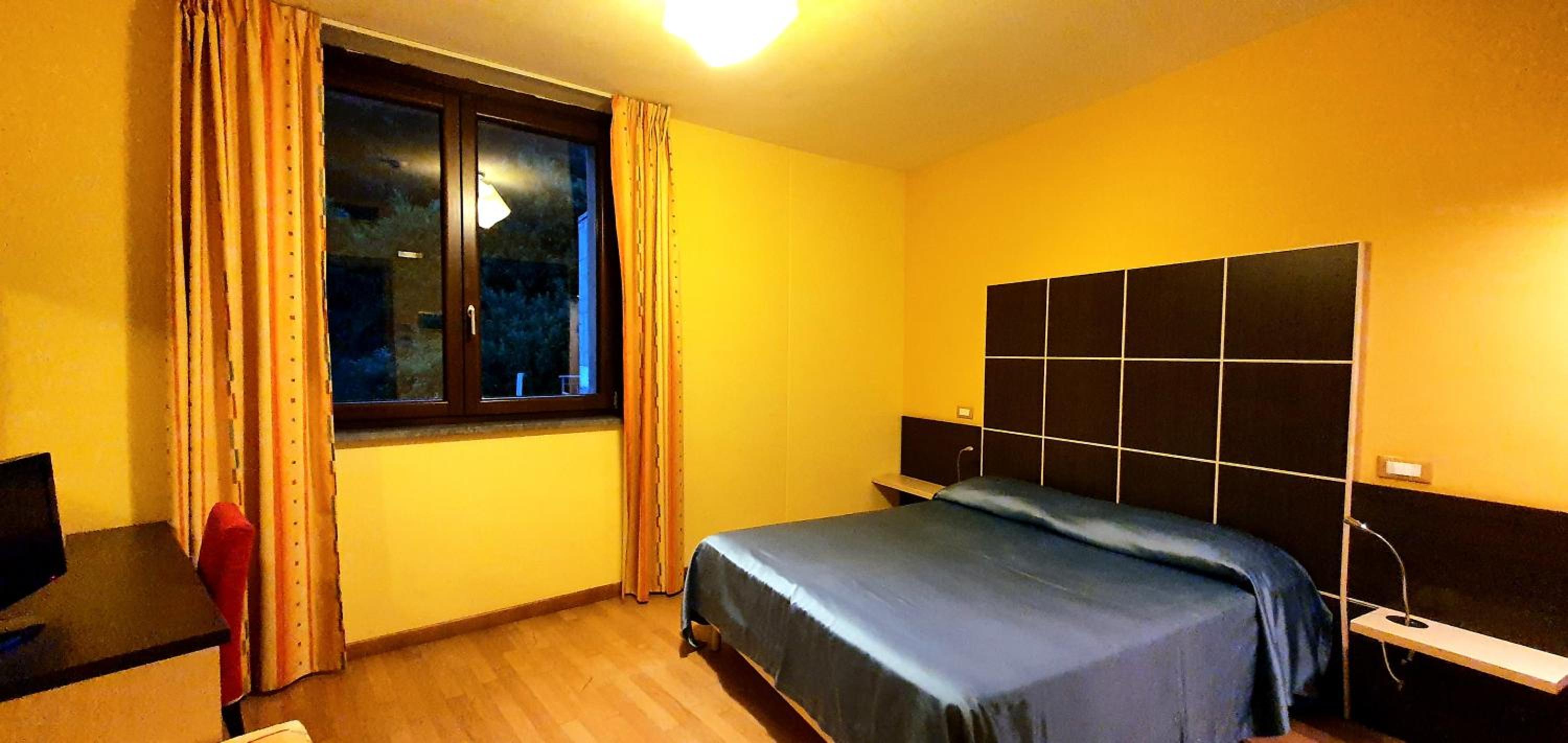 Double Room - Photo 2