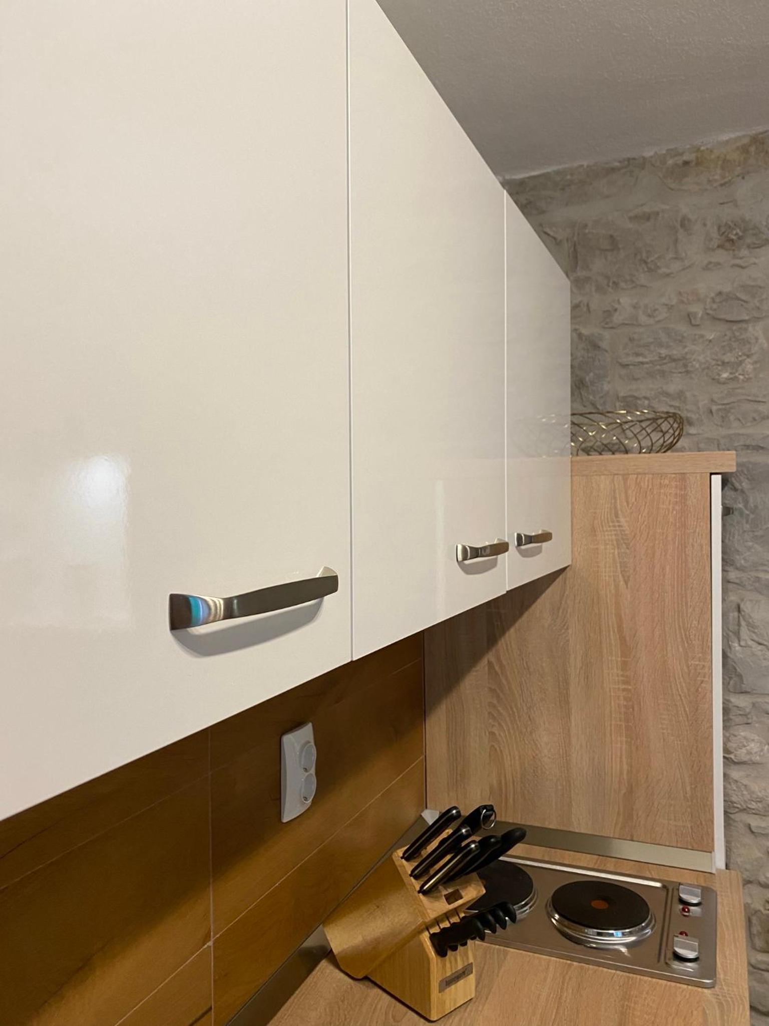 Studio Apartment - Photo 6