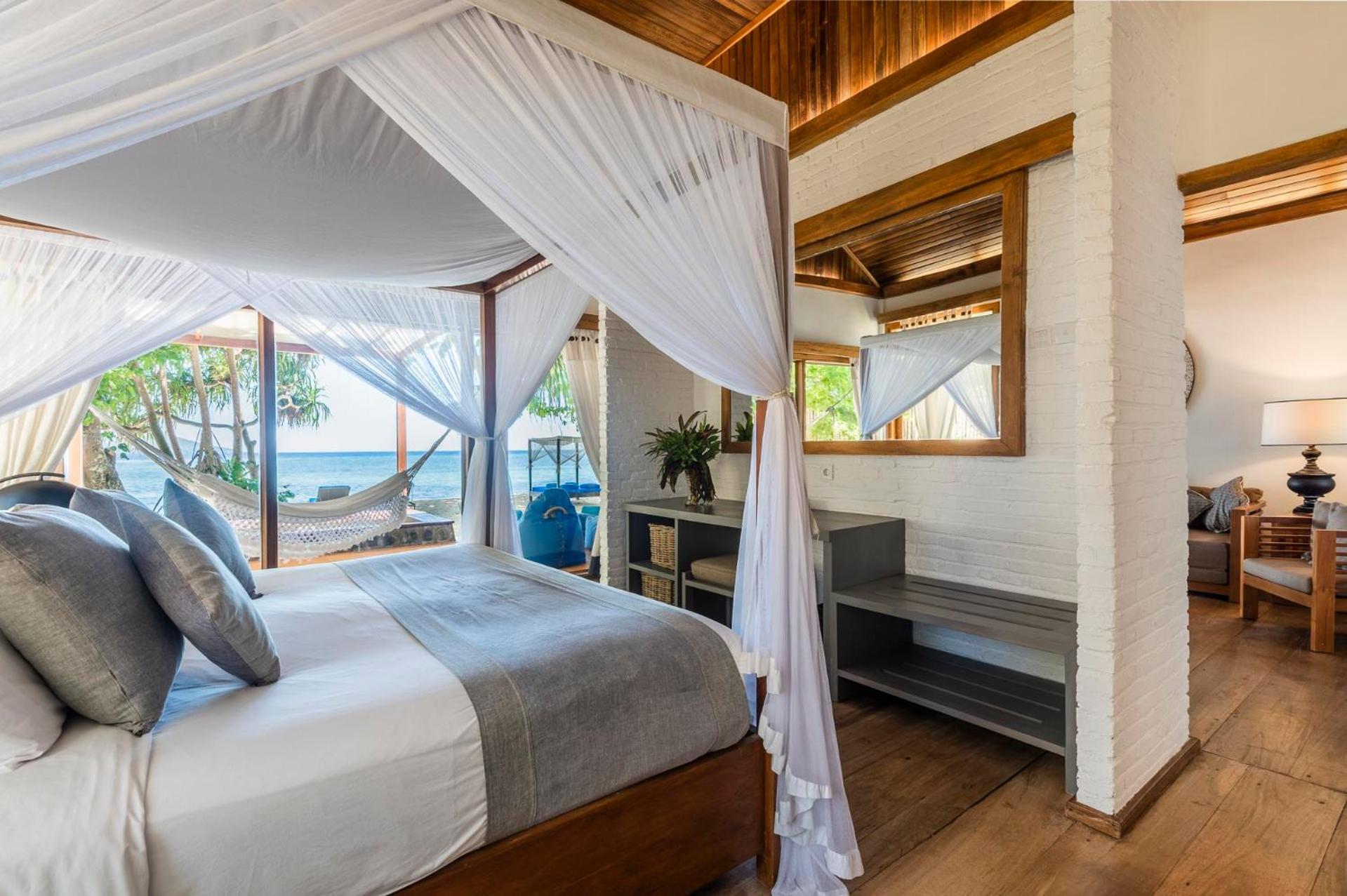 Luxury Villa Beach Front