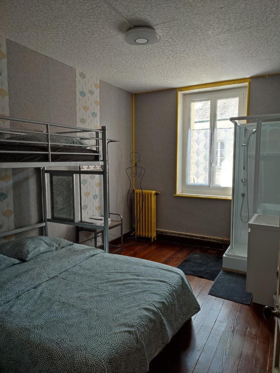 Triple Room with Shower photo 1