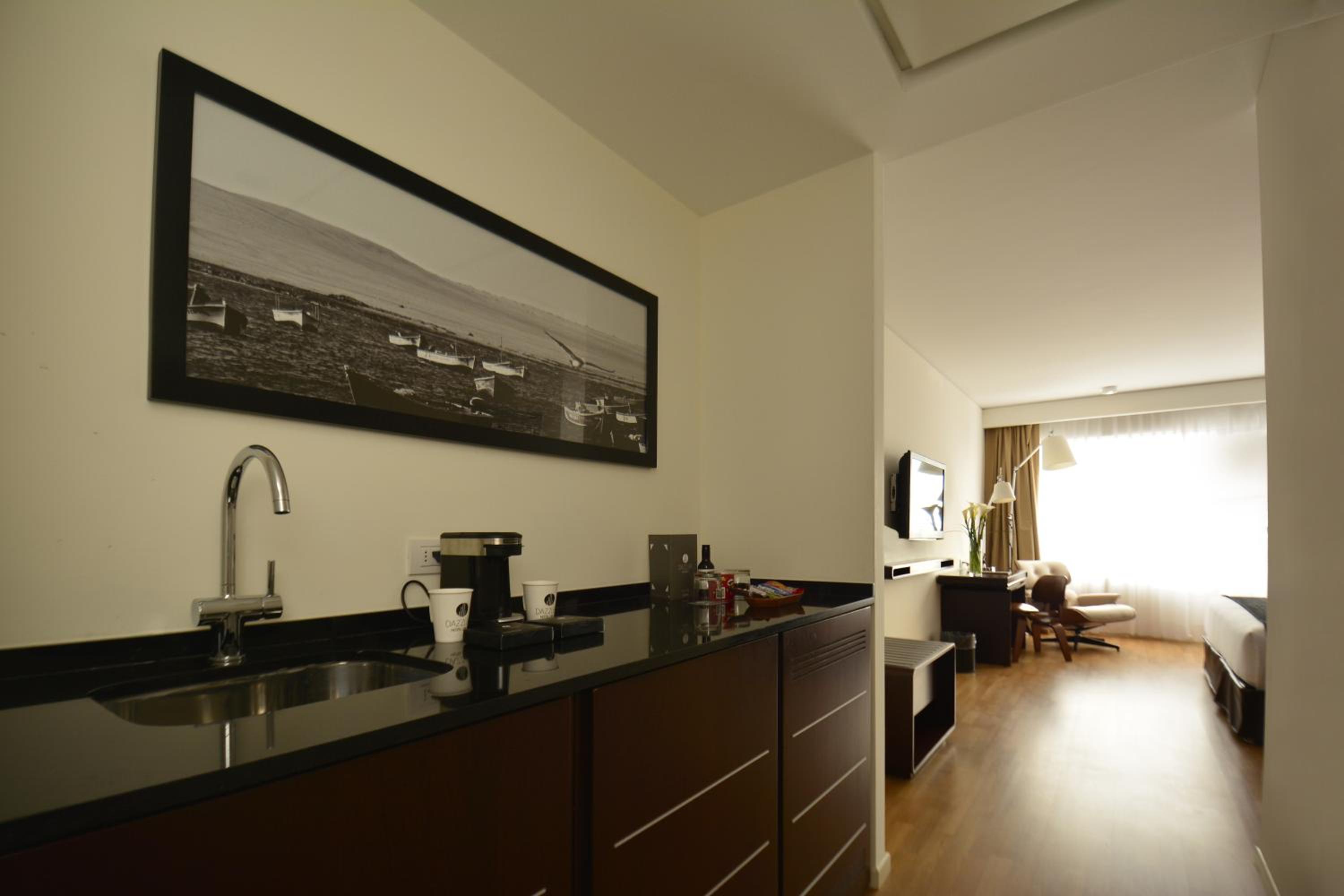 King Room - Non-Smoking photo 3
