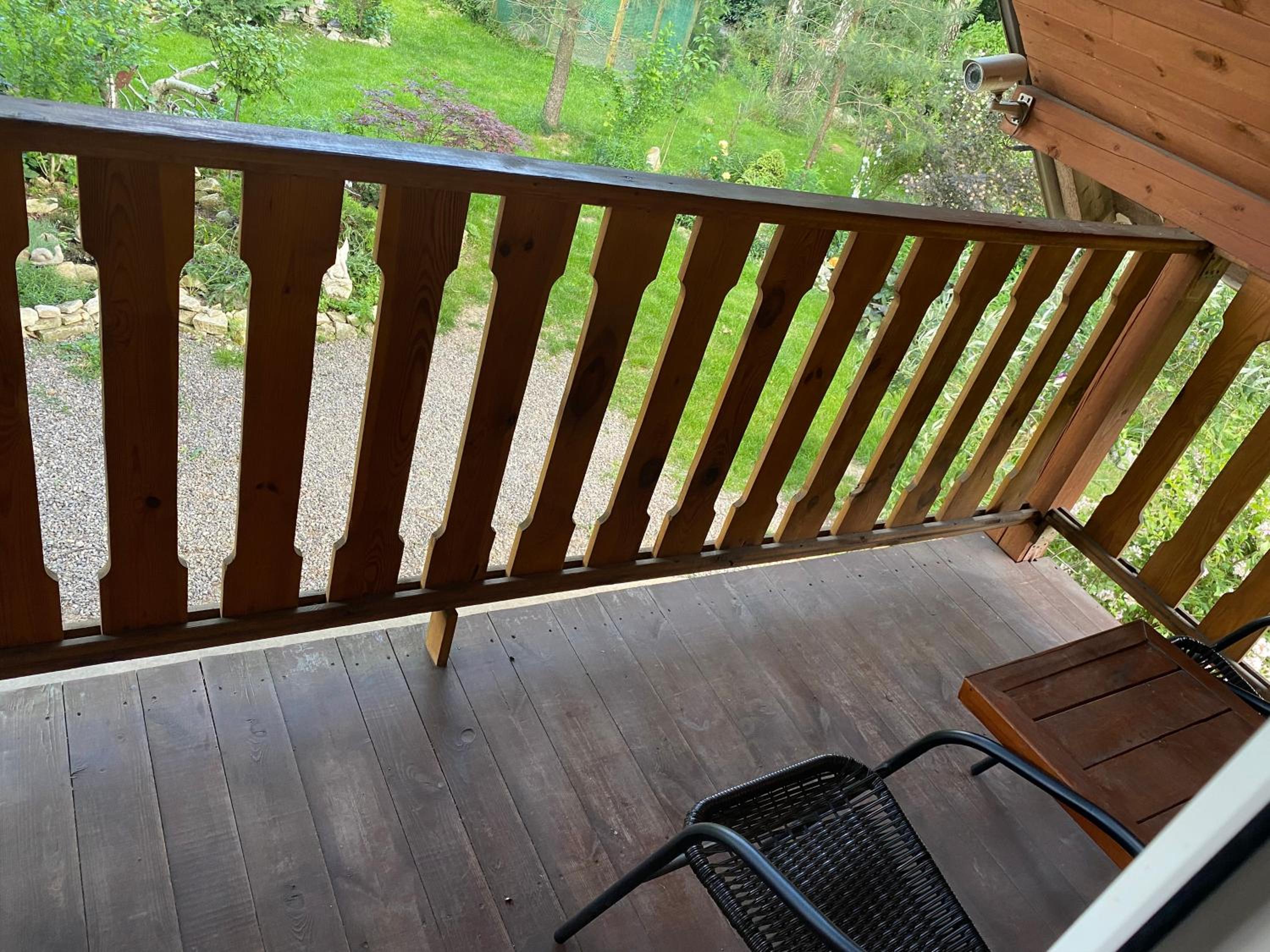 Deluxe Double Room with Balcony - Photo 5