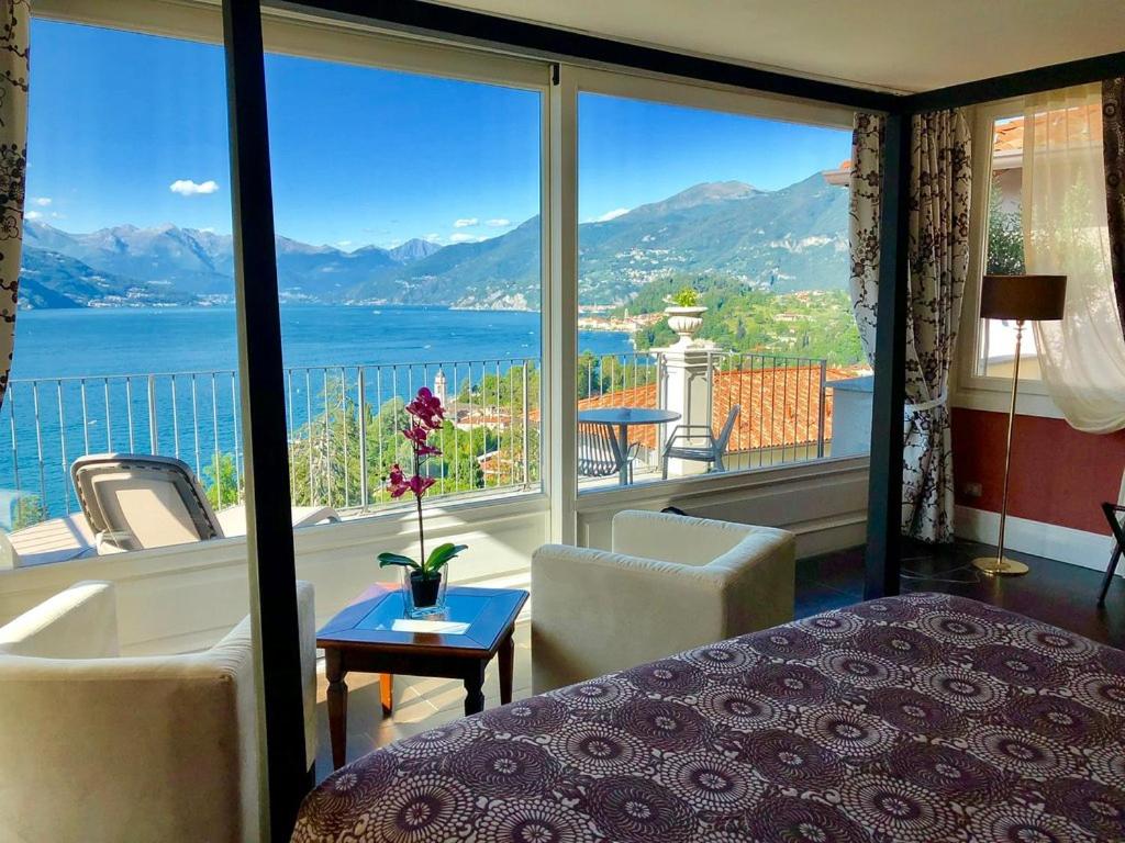 Suite with Lake View