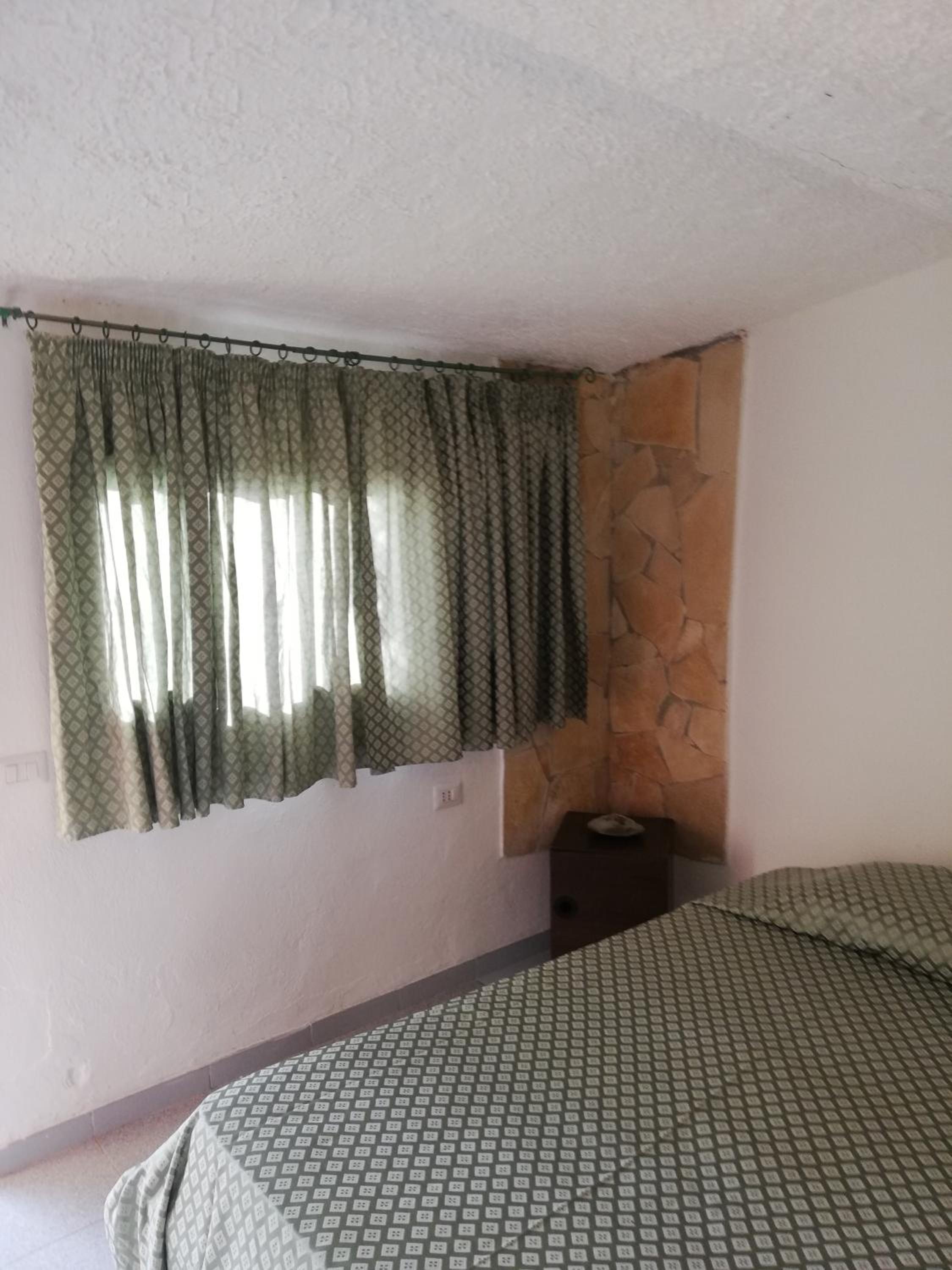 Double Room with Private External Bathroom - Photo 2