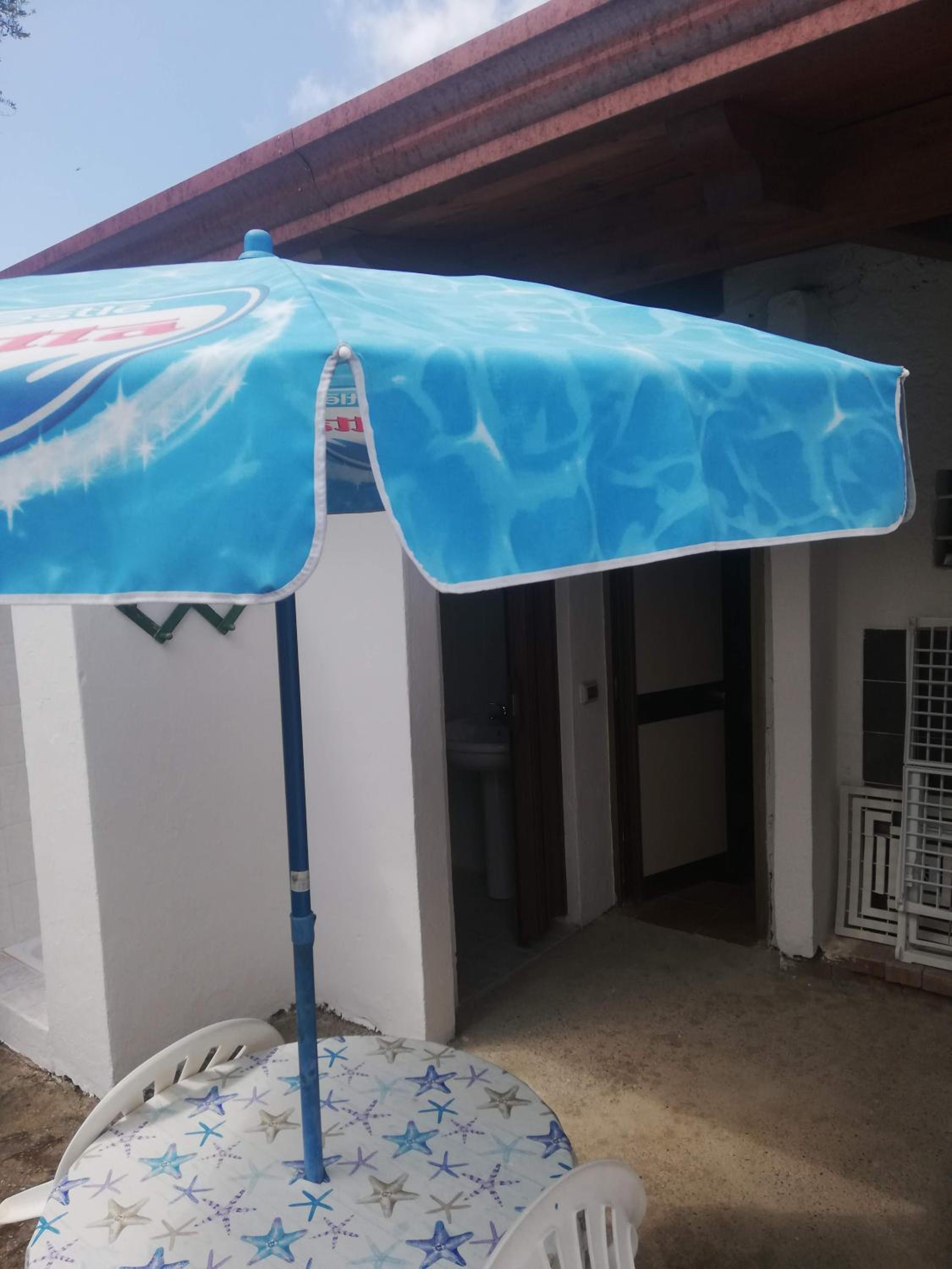 Double Room with Private External Bathroom - Photo 10