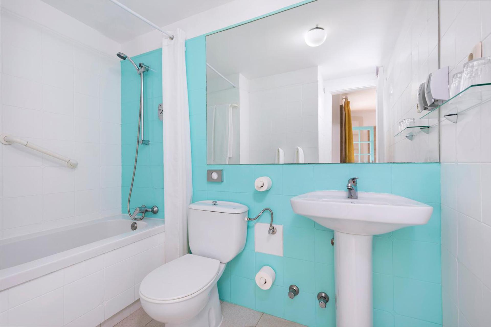 Double Room near the pool - Photo 2