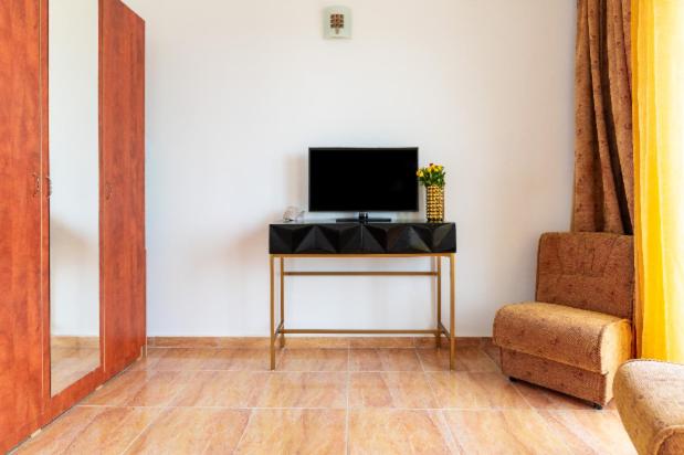Apartment with Terrace photo 1