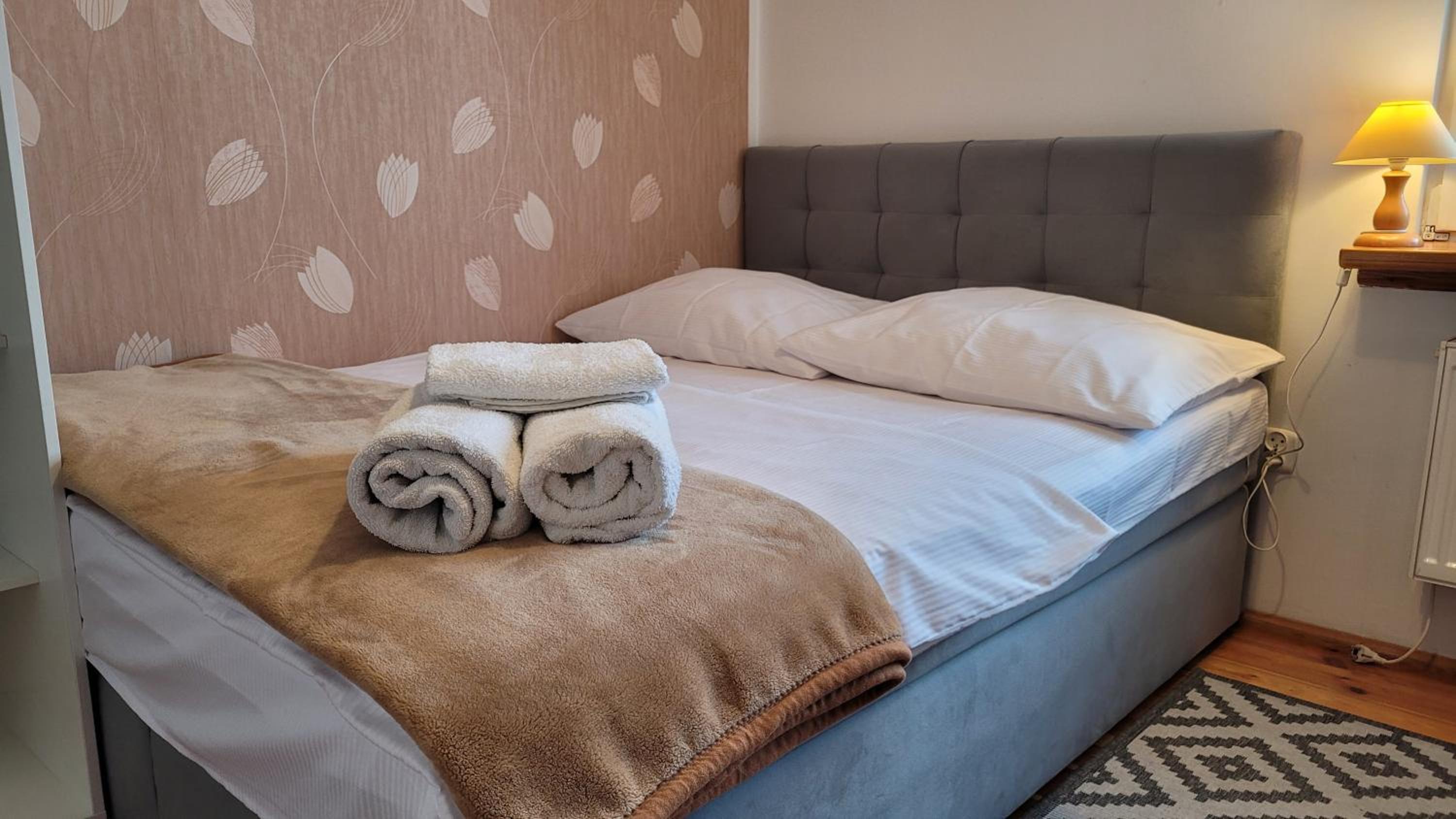 Small Double Room photo 2