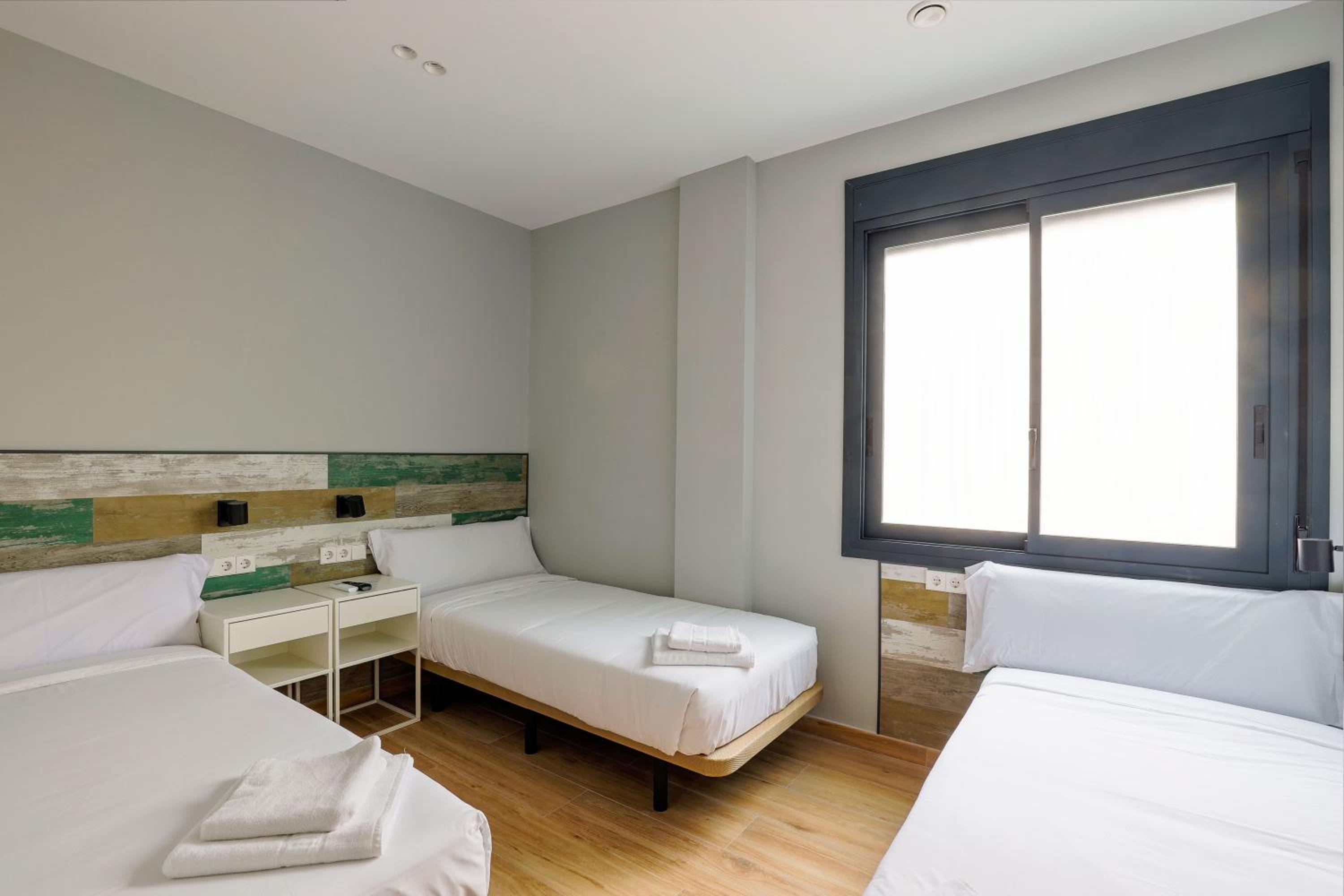 Classic Triple Room - Photo 2