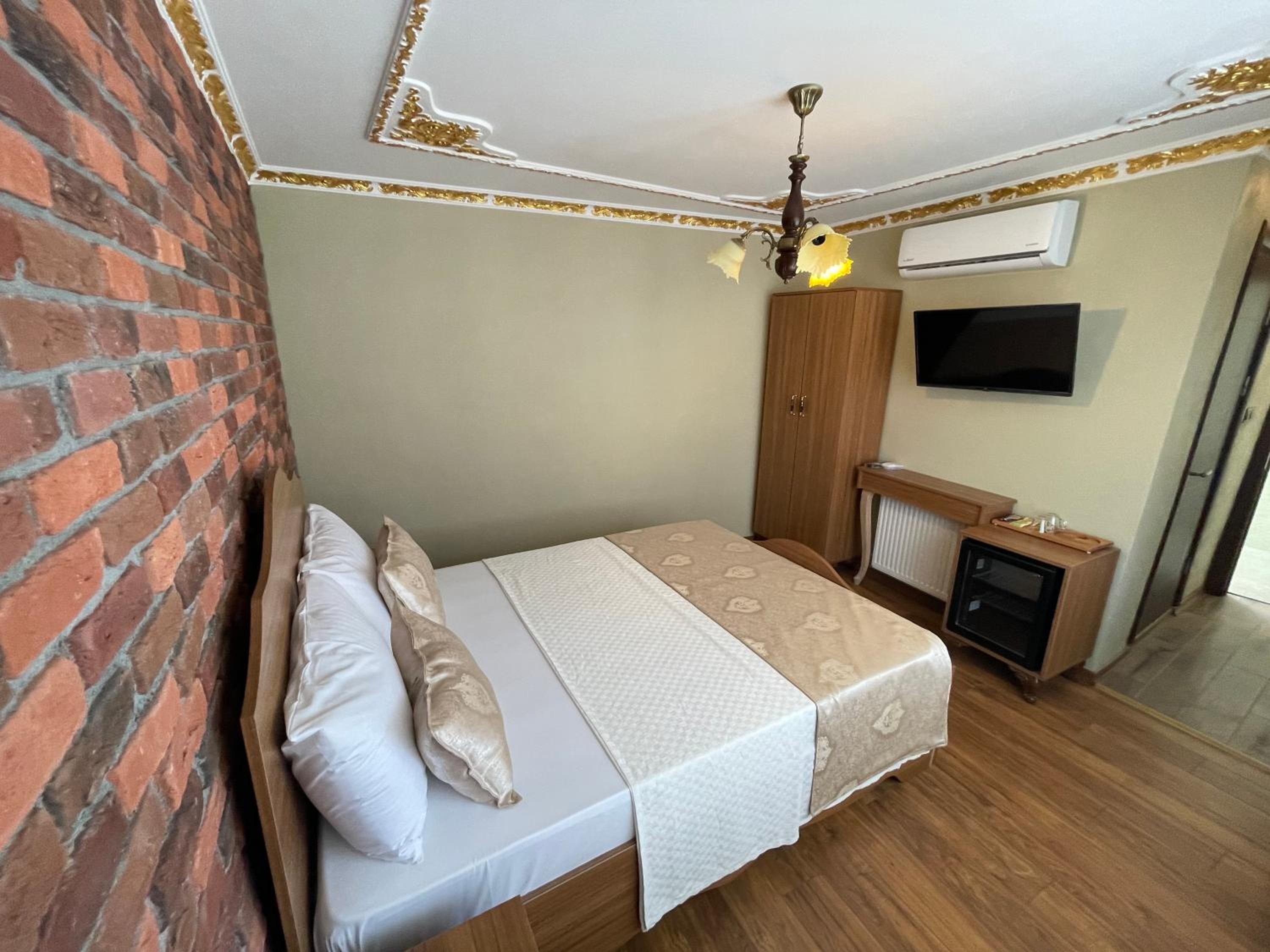 Deluxe Double Room photo 2