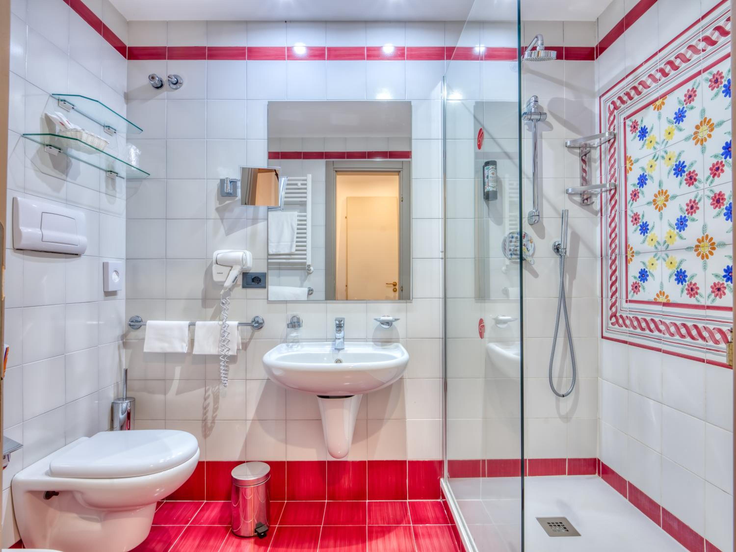 Standard Double/Twin Room - Photo 4