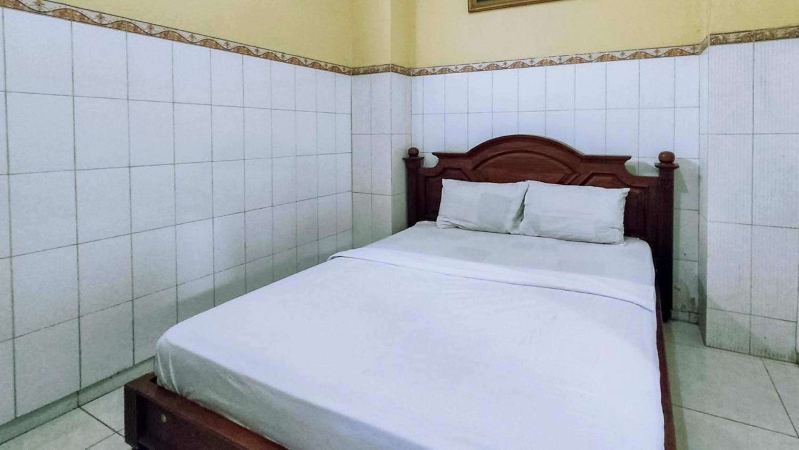 Standard Double Room - Photo 2