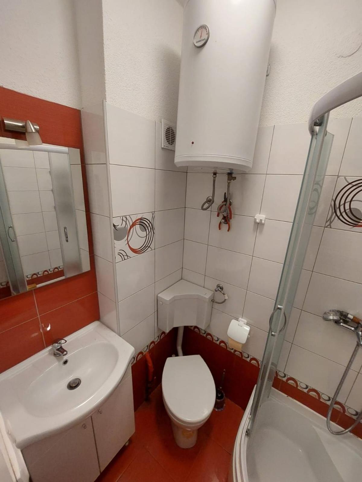Apartment with Sea View - Photo 8