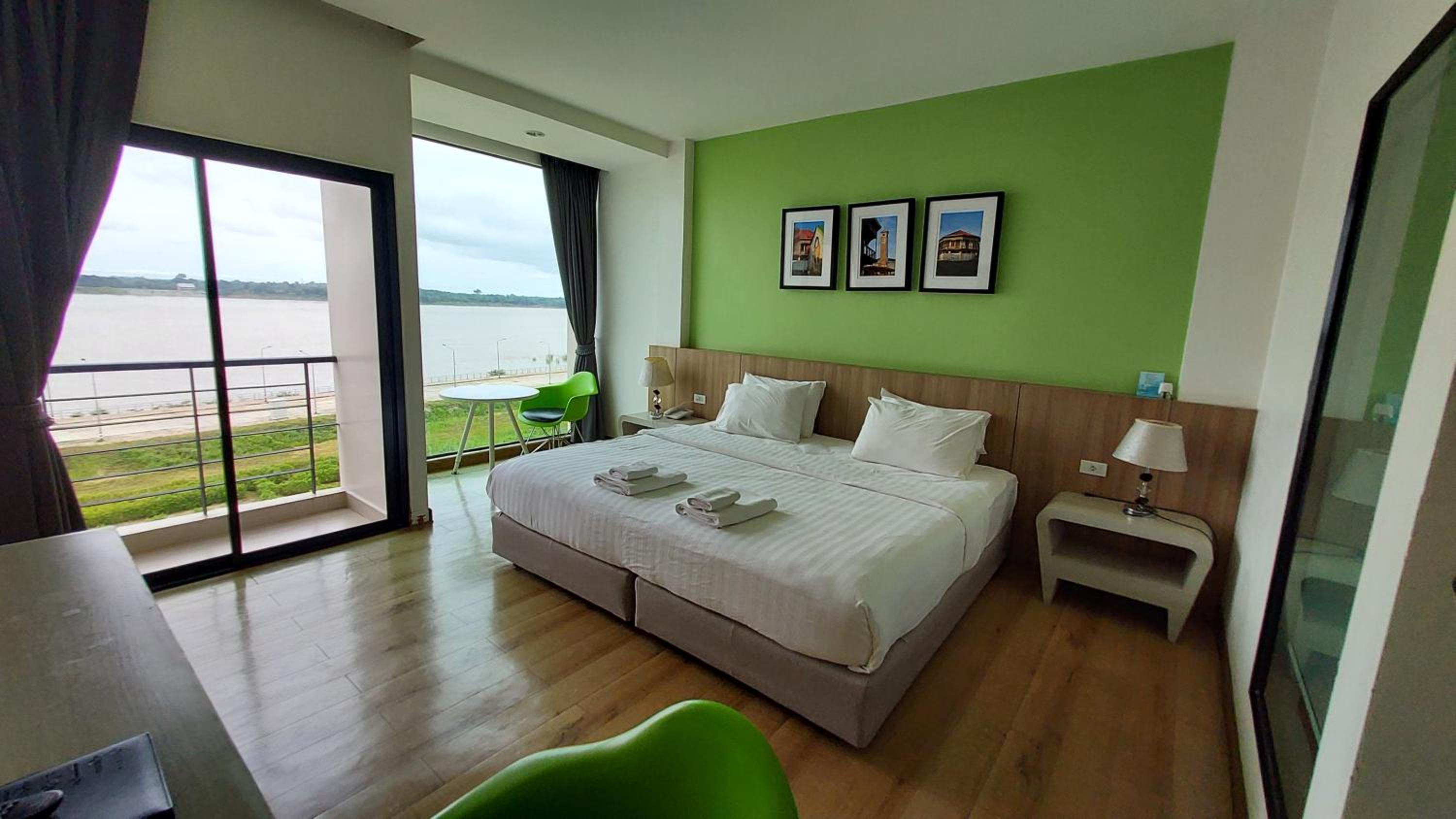 Deluxe Double or Twin Room - Photo 25