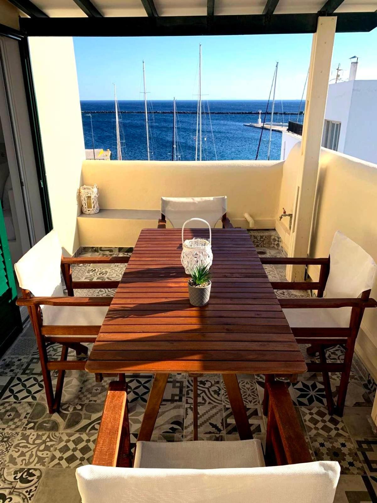 Quadruple Room with Sea View photo 2