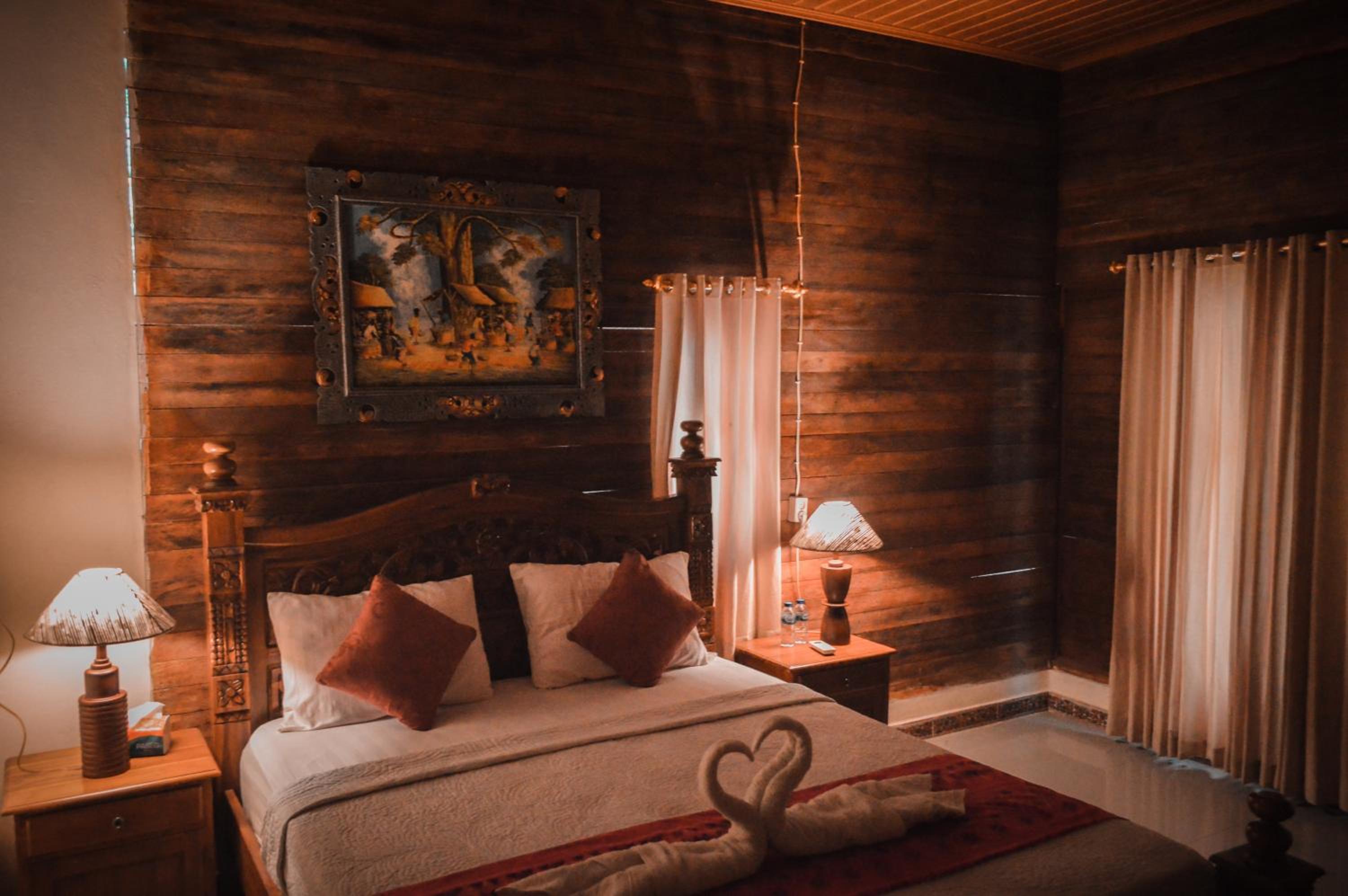 Deluxe Double Room with Balcony - Photo 3