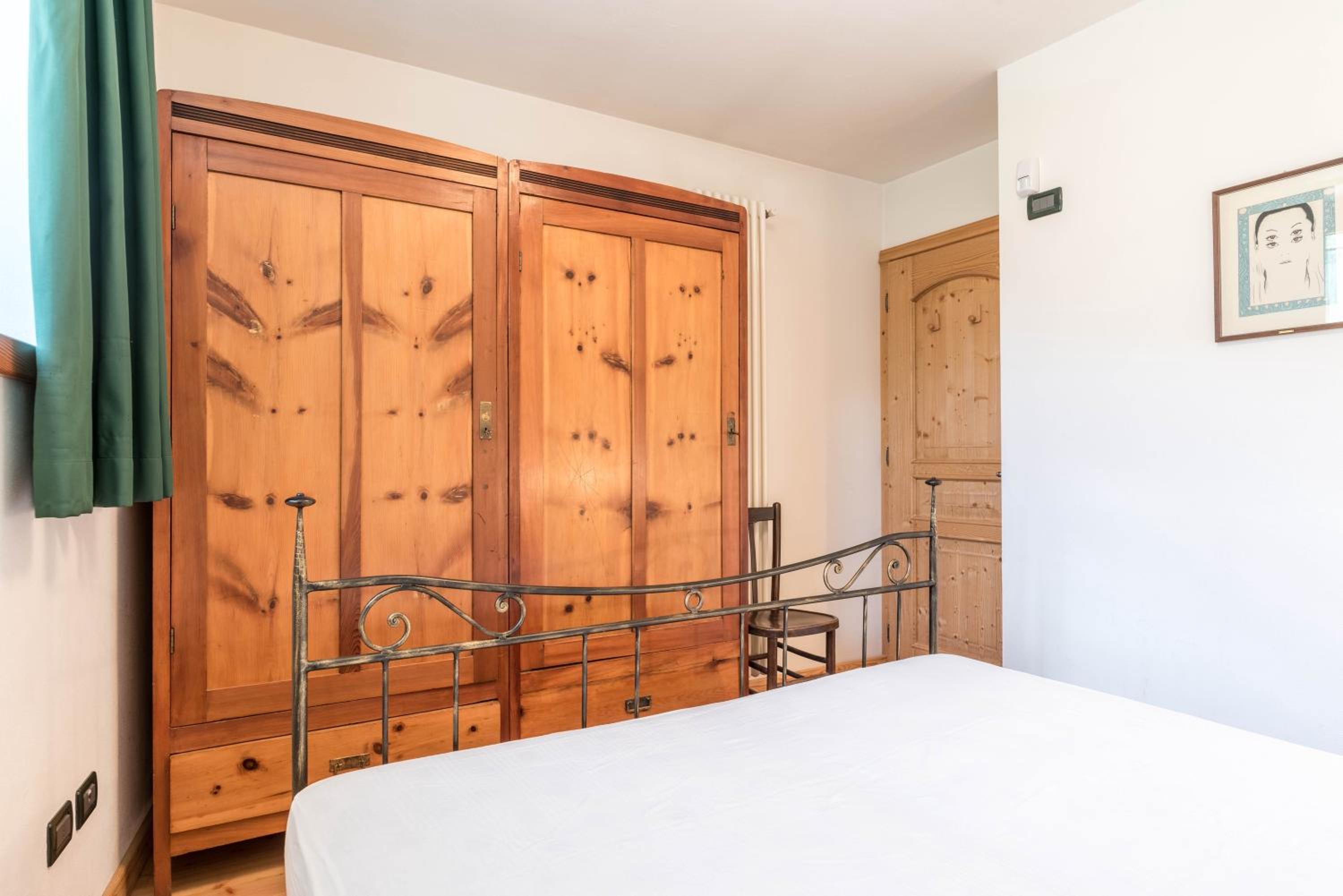 One-Bedroom Apartment with Garden photo 1