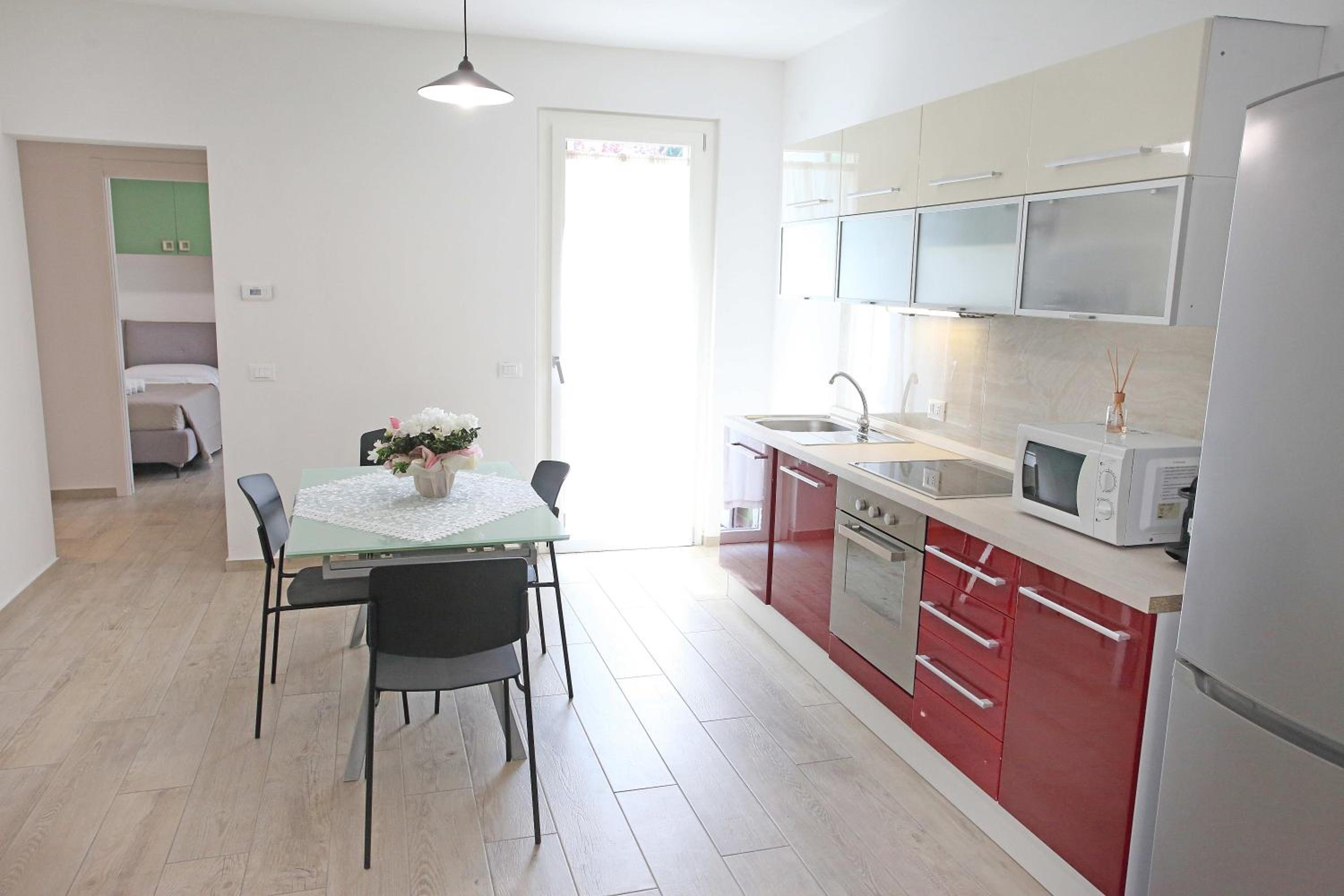 Apartment - Ground Floor - Photo 5