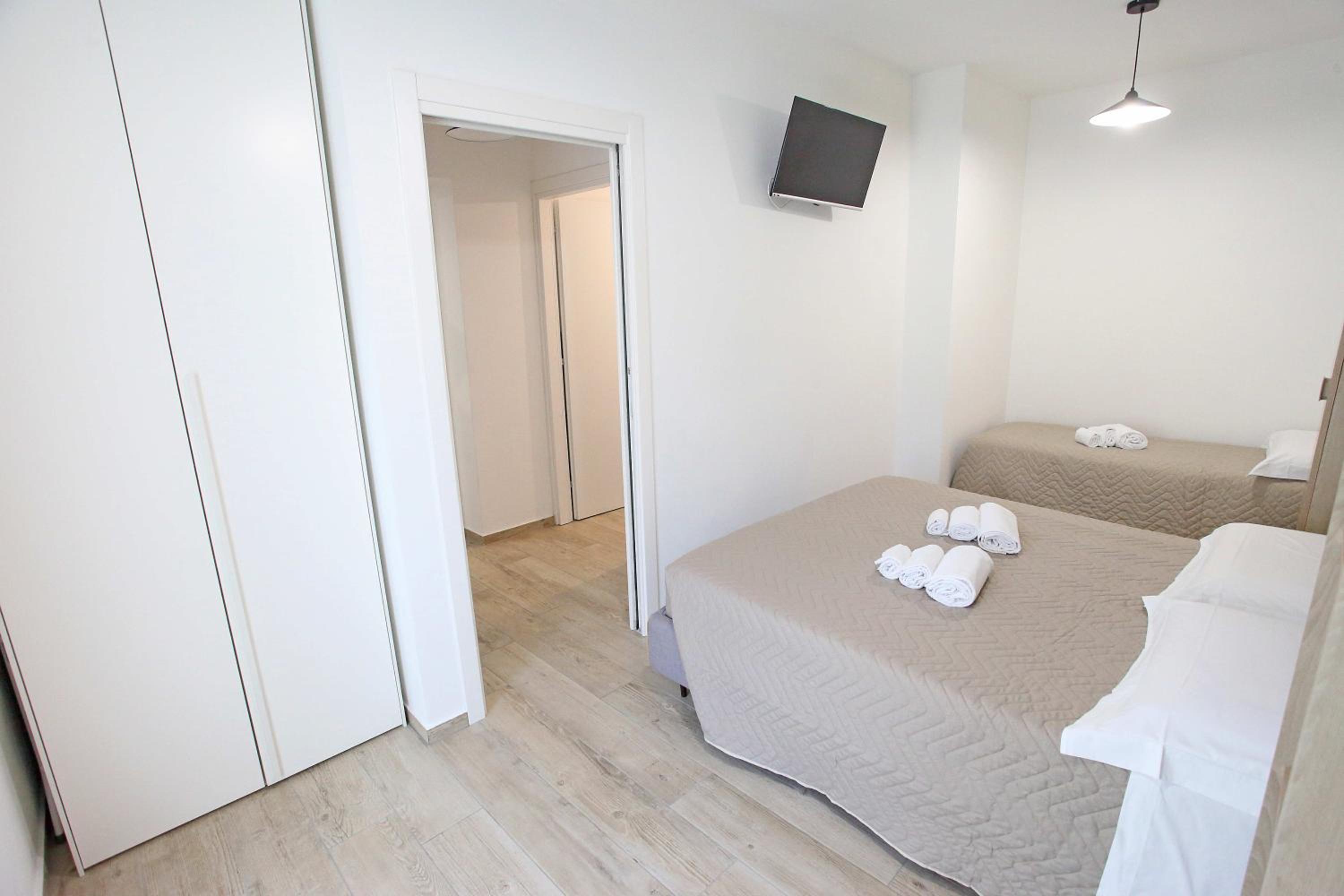 Apartment - Ground Floor - Photo 1