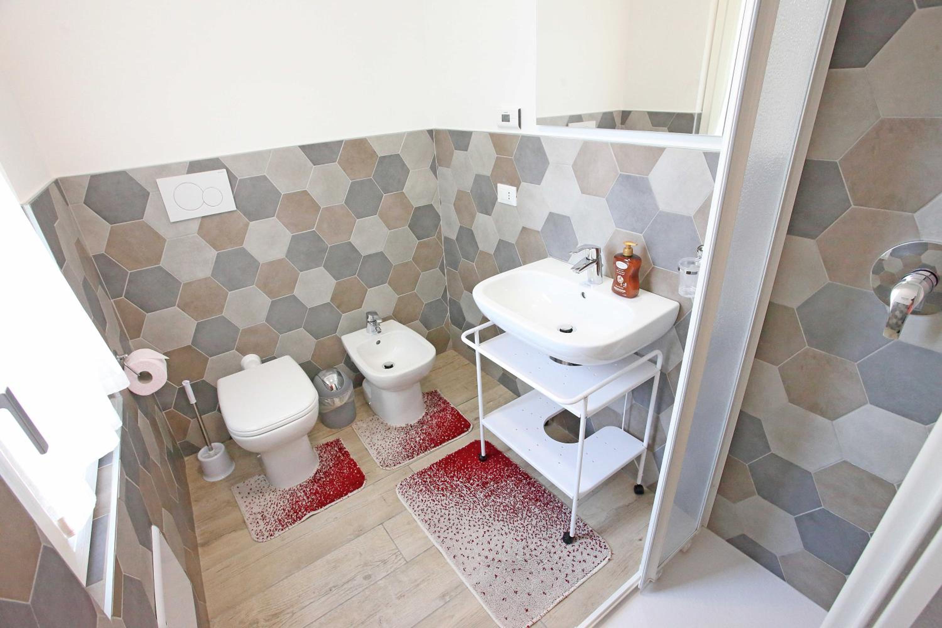 Double Room - Photo 4