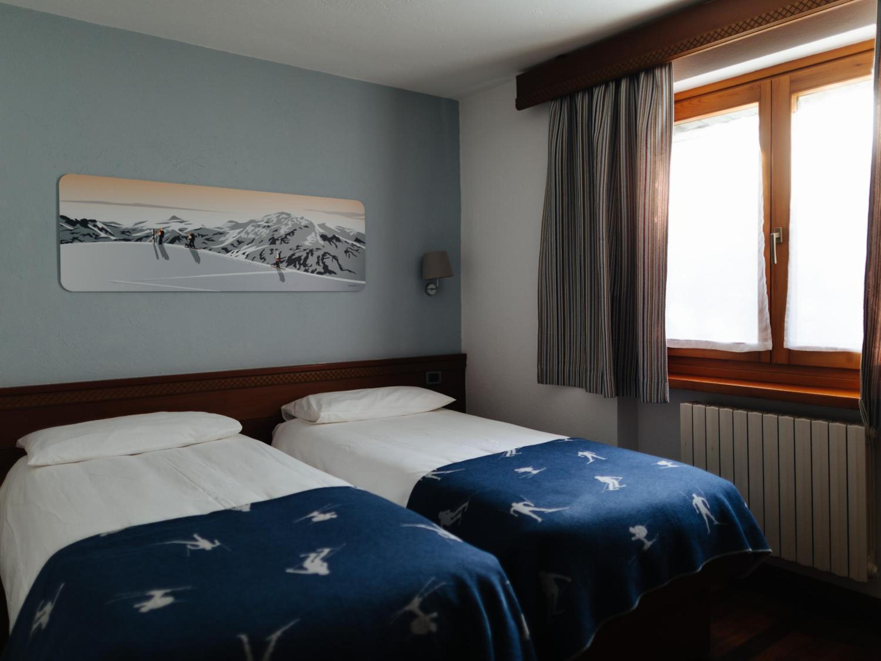 Double or Twin Room - Photo 3
